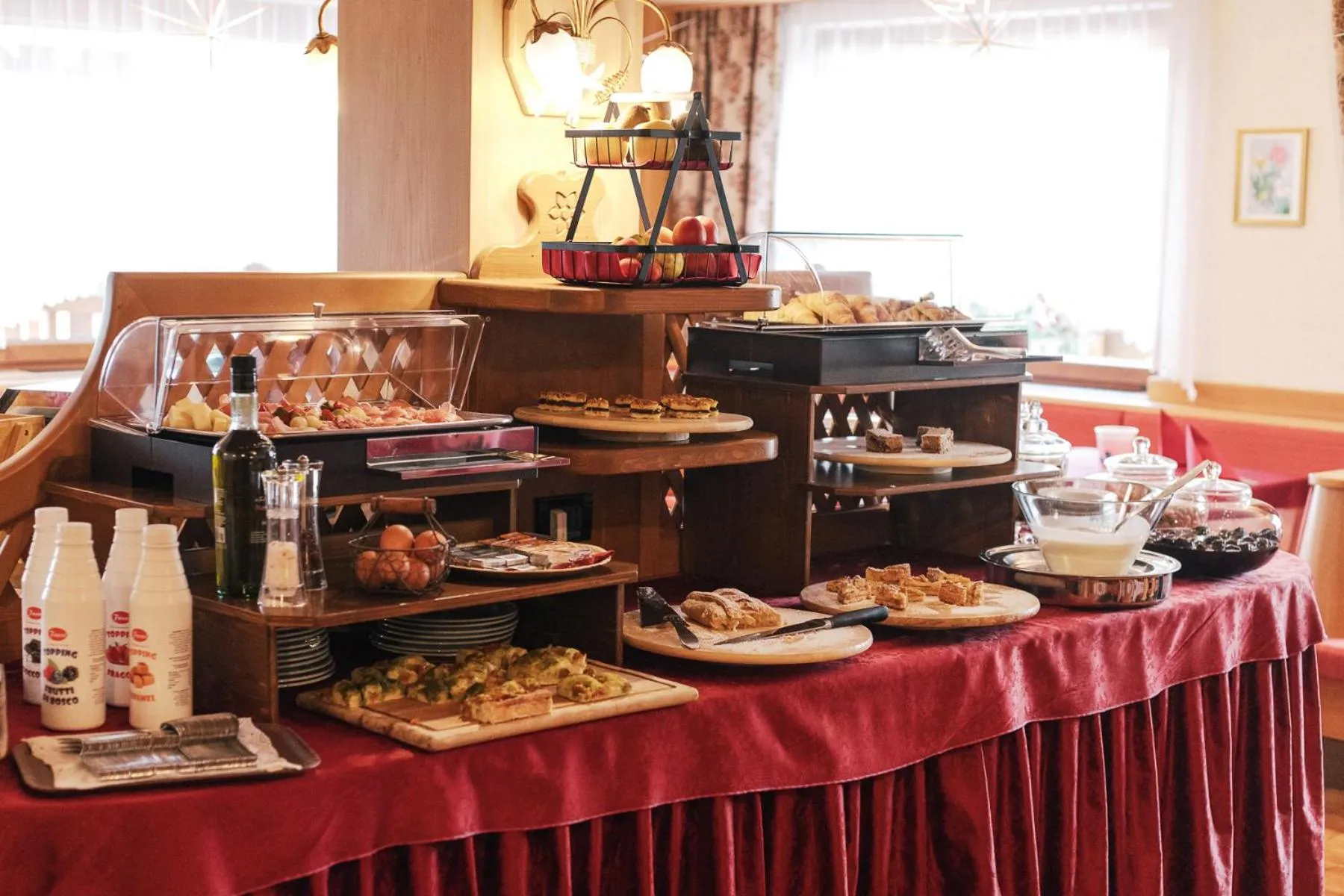Continental breakfast in B&B La Montanara
