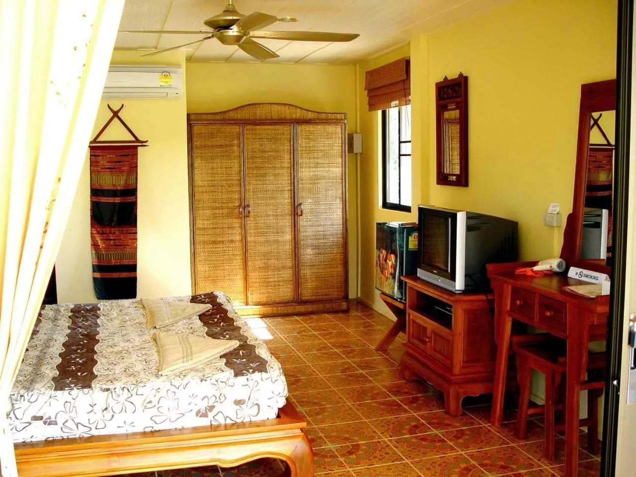 Decorative detail, Bed in Buffalo Bay Vacation Club