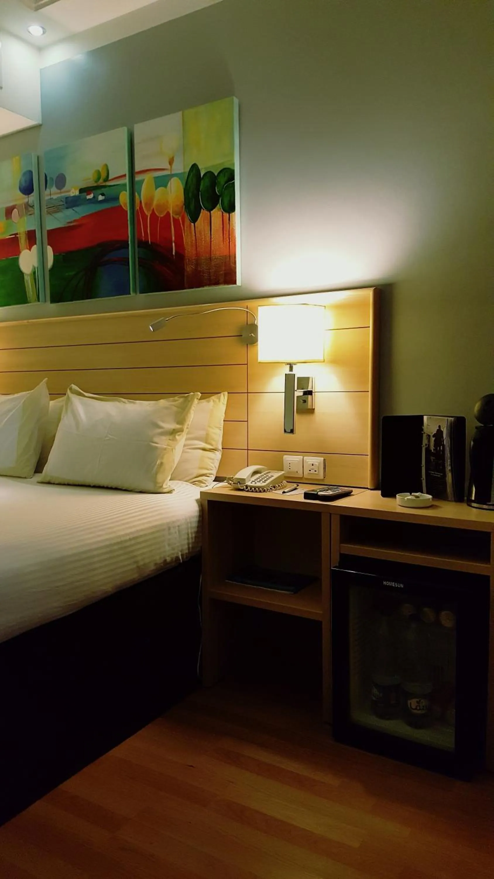 Bedroom, Bed in Crystal Hotel