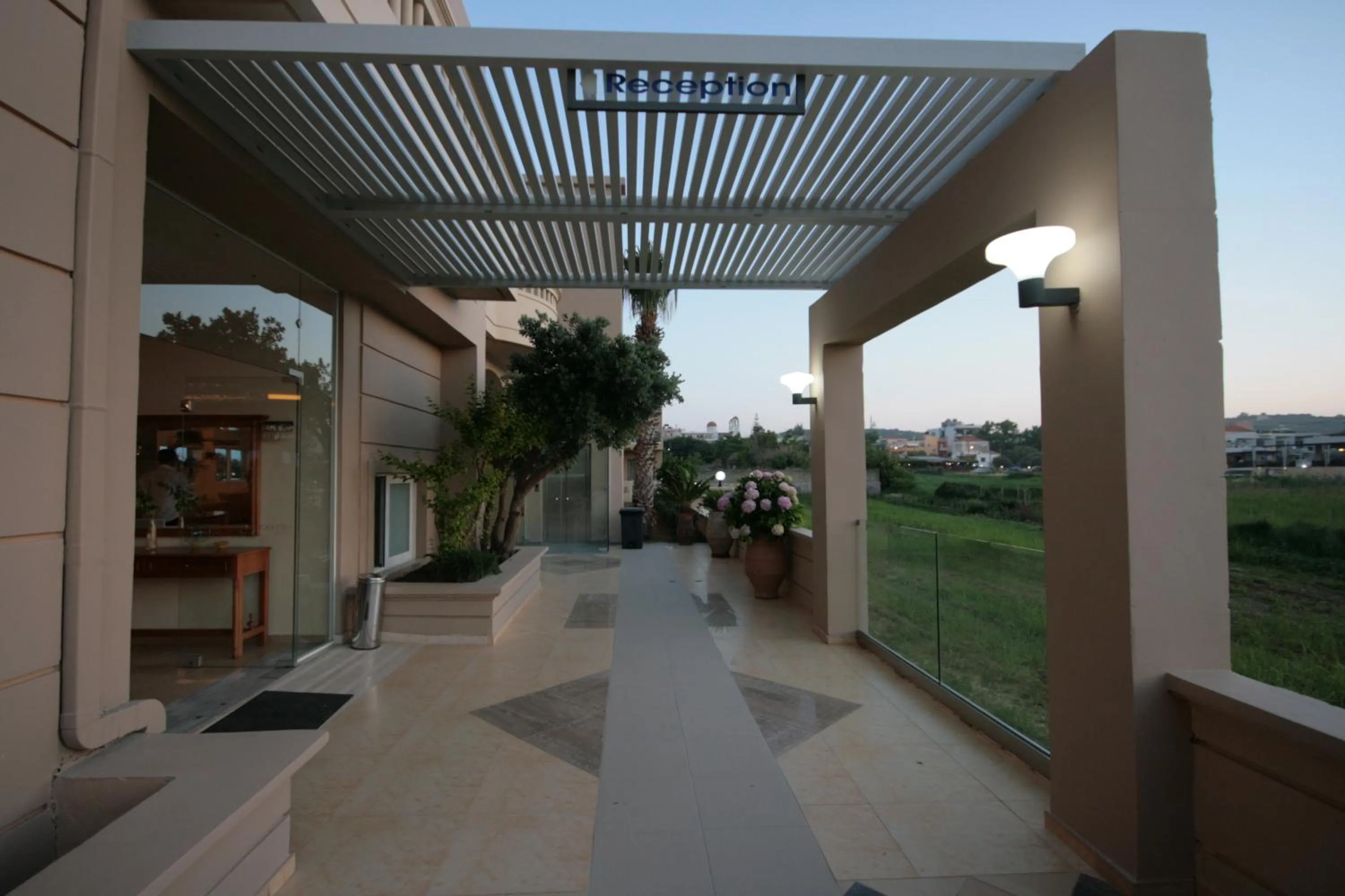 Facade/entrance in Castro Beach Hotel