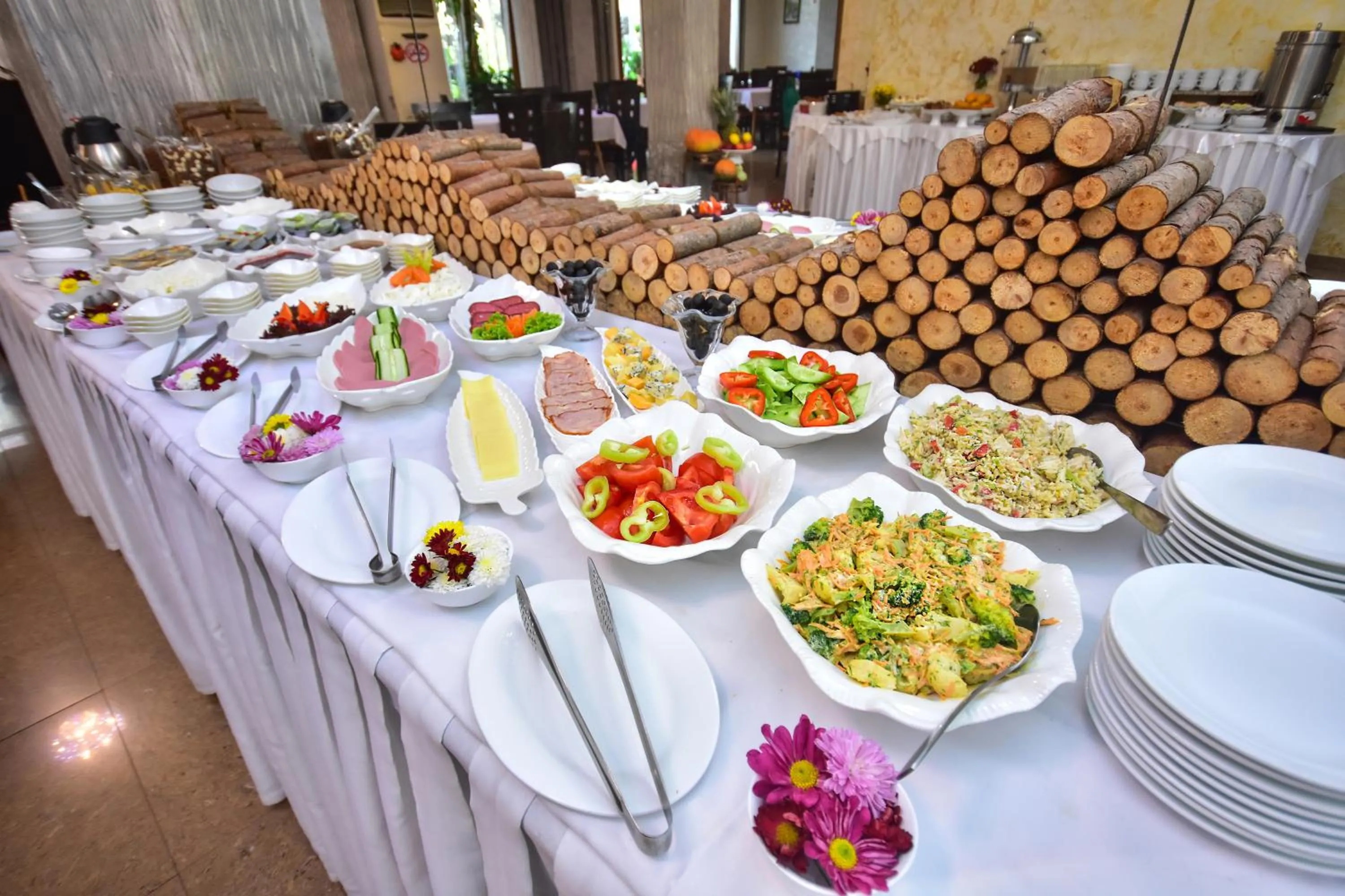 Food and drinks in Hotel Chao