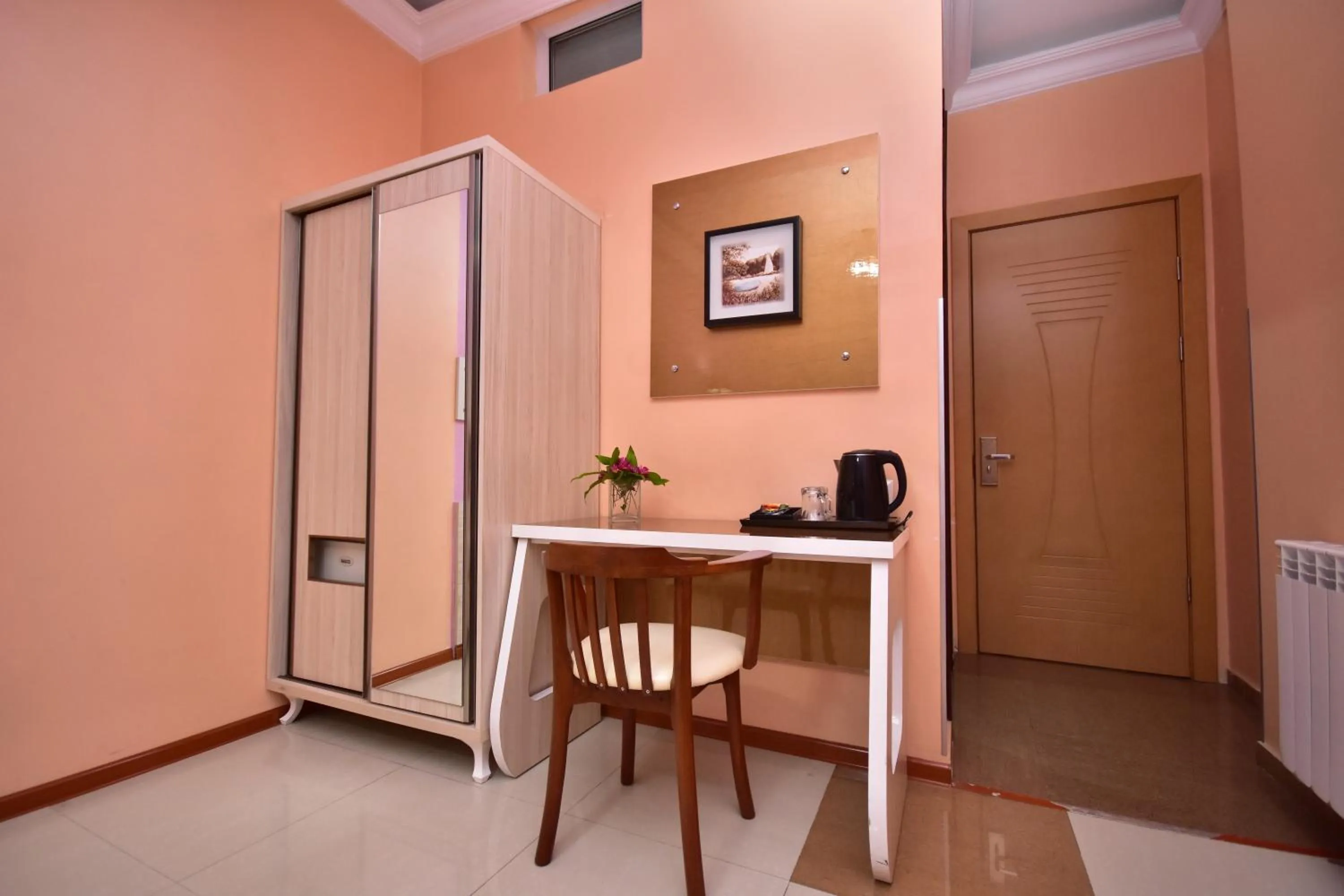 Coffee/tea facilities in Hotel Chao