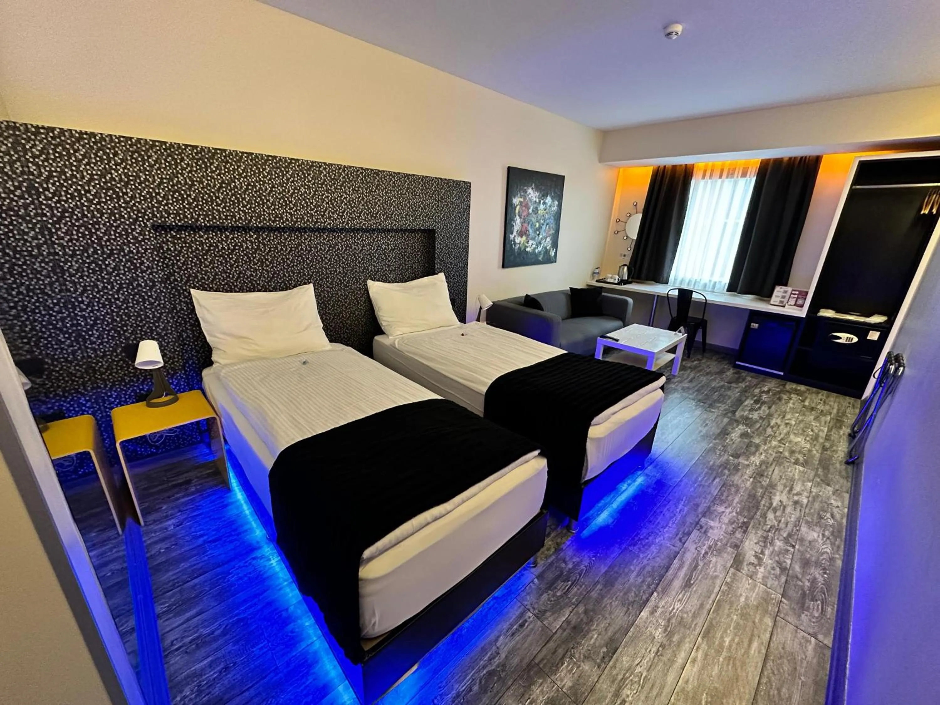 Photo of the whole room, Bed in Tempo Hotel Caglayan