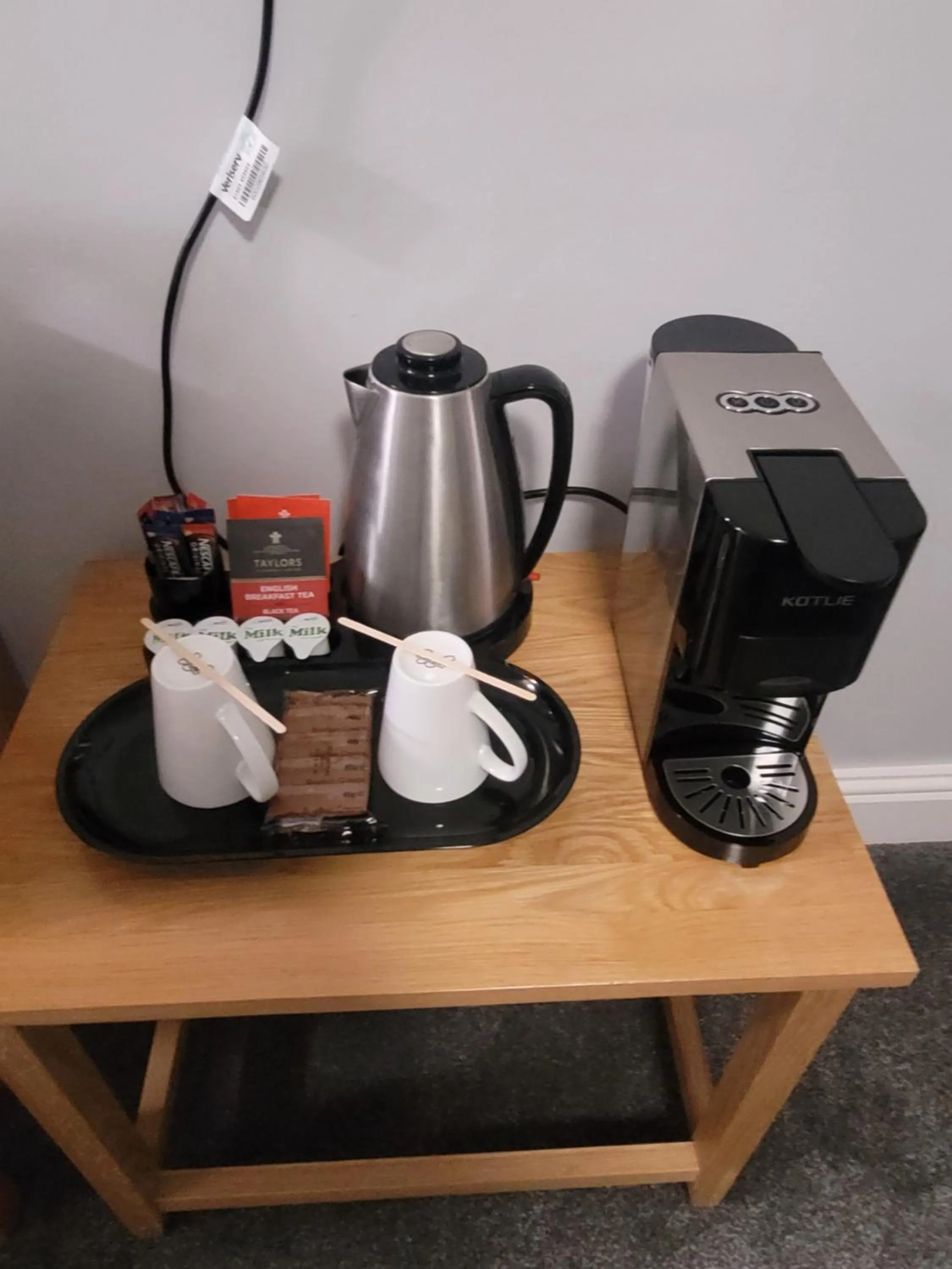 Coffee/tea facilities in The Beeches Hotel & Leisure Club