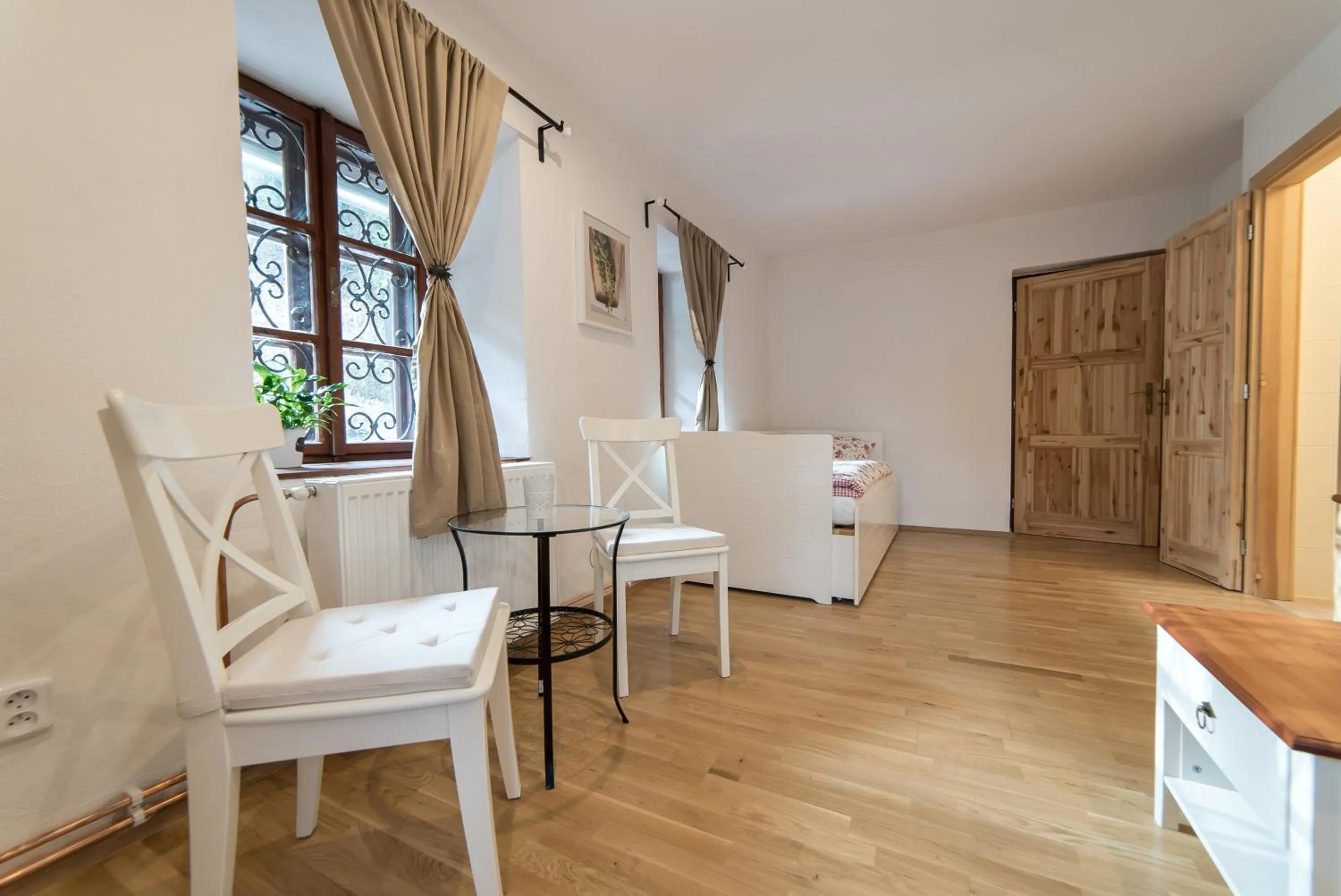 Seating area in Hamr Divci Kamen