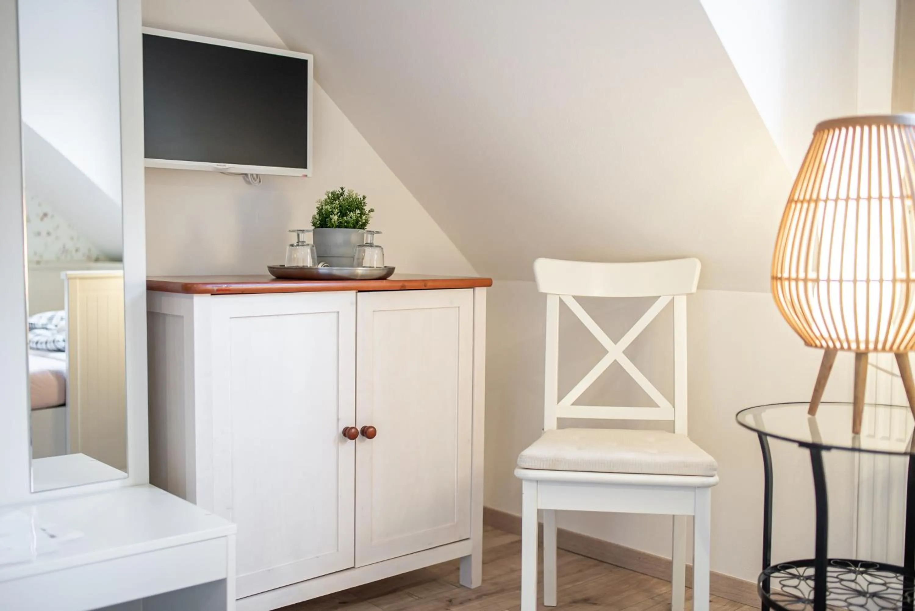 Bed in Hamr Divci Kamen