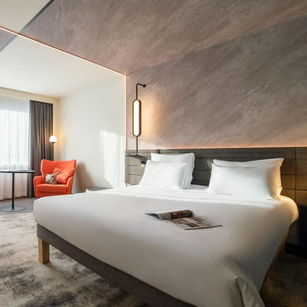 Bedroom, Bed in Novotel London Paddington