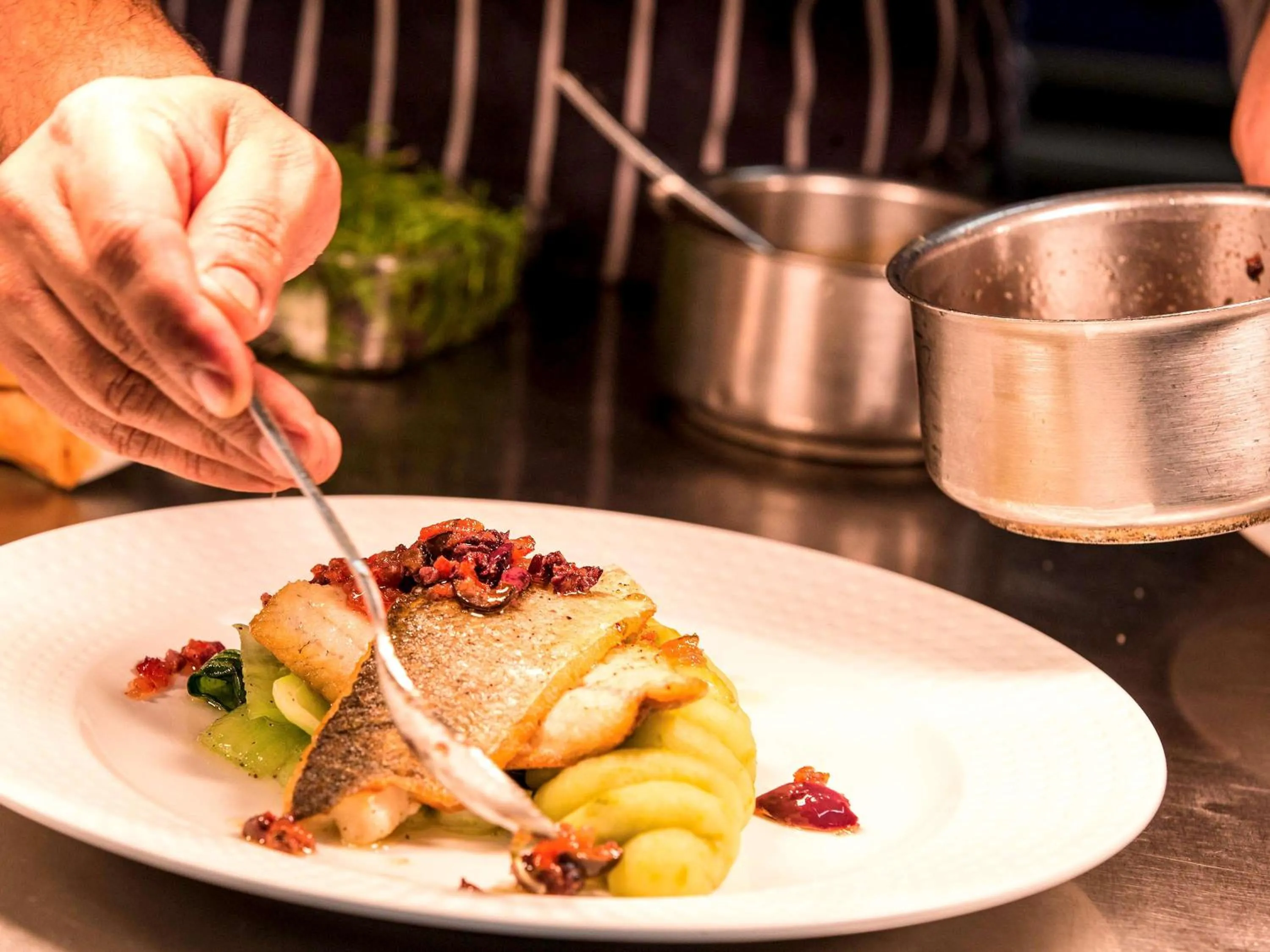 Restaurant/places to eat in Novotel London Paddington