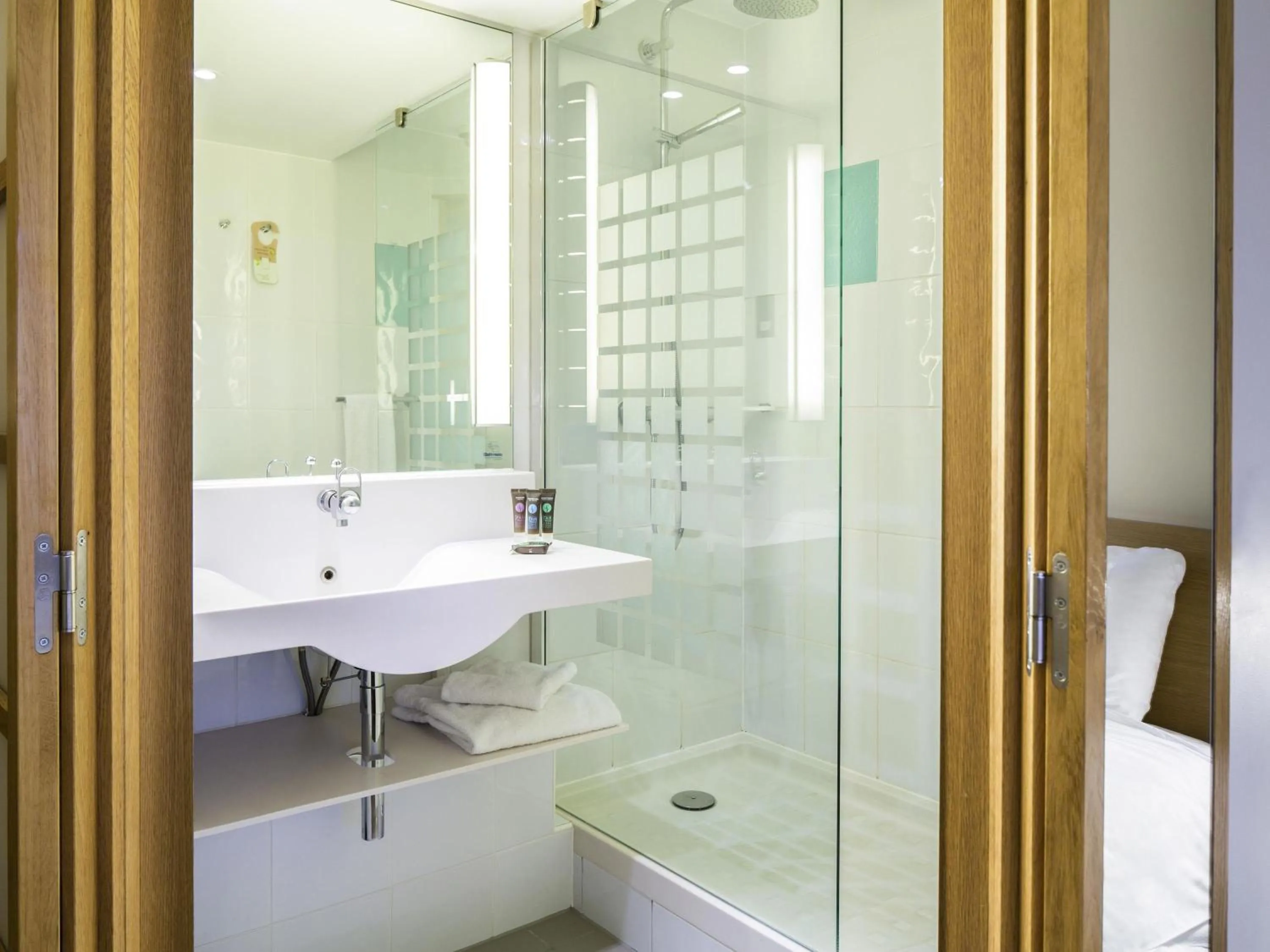 Bedroom in Novotel London Paddington