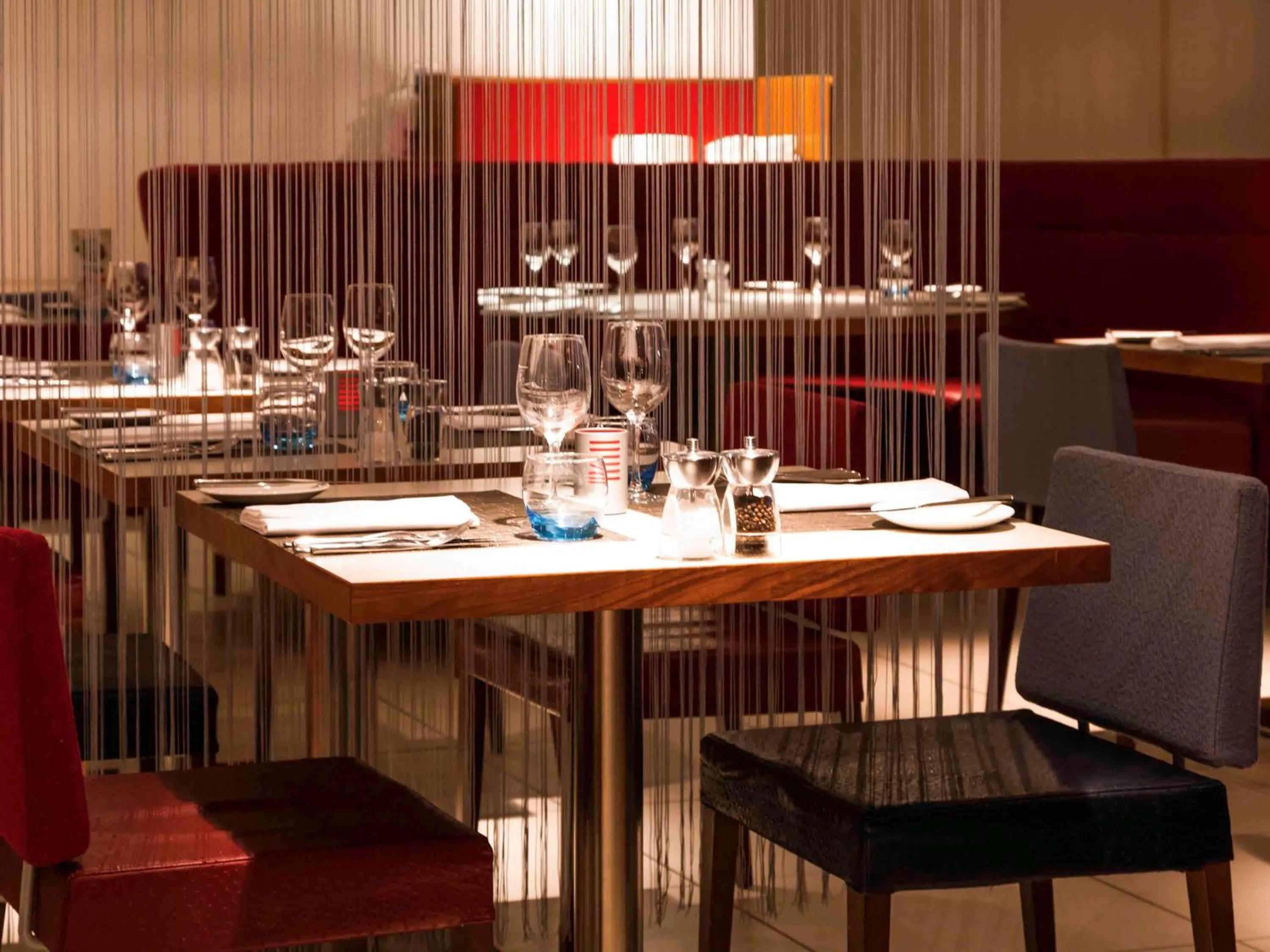 Restaurant/places to eat in Novotel London Paddington