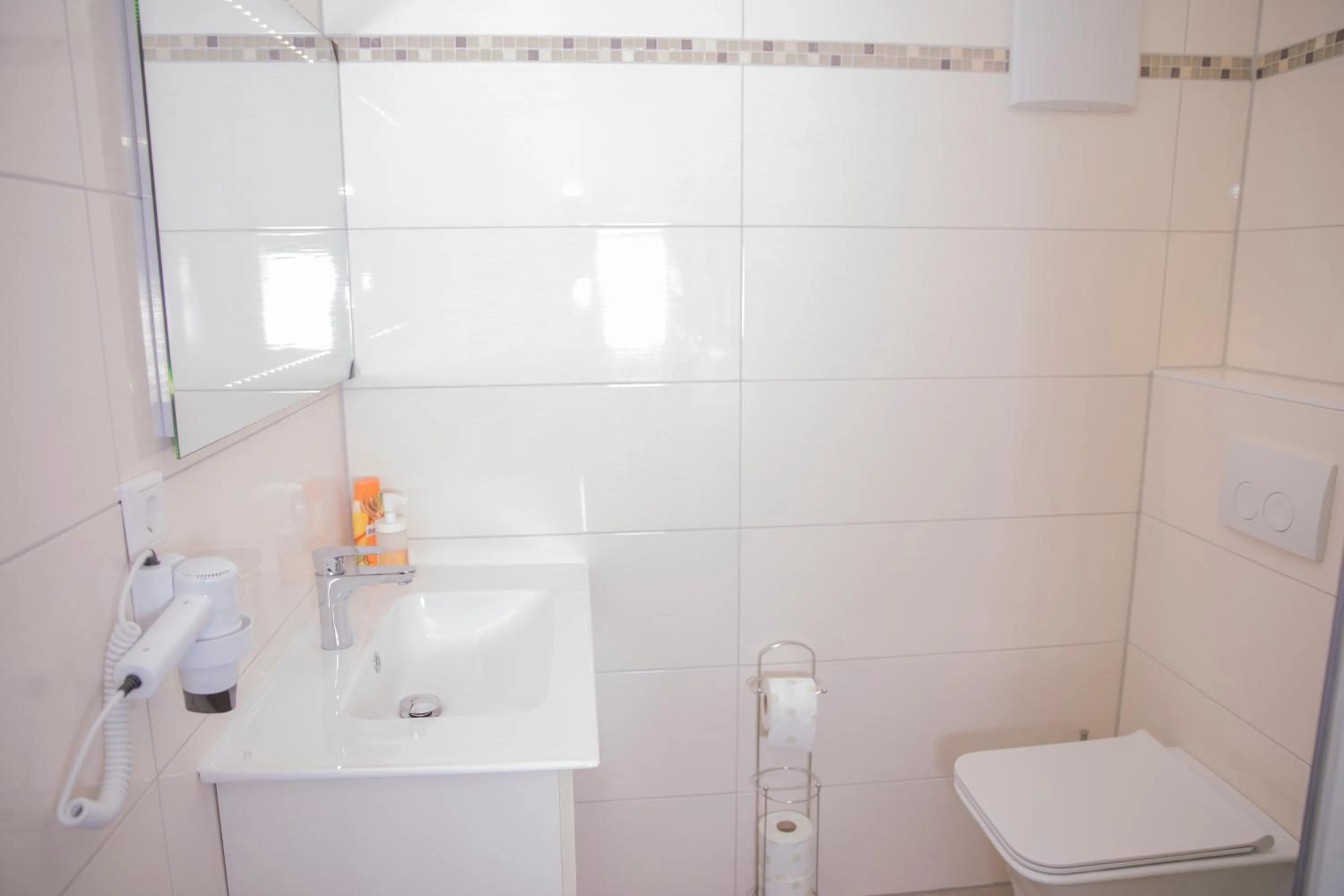 Bathroom in Hotel Hausen Obertshausen Frankfurt