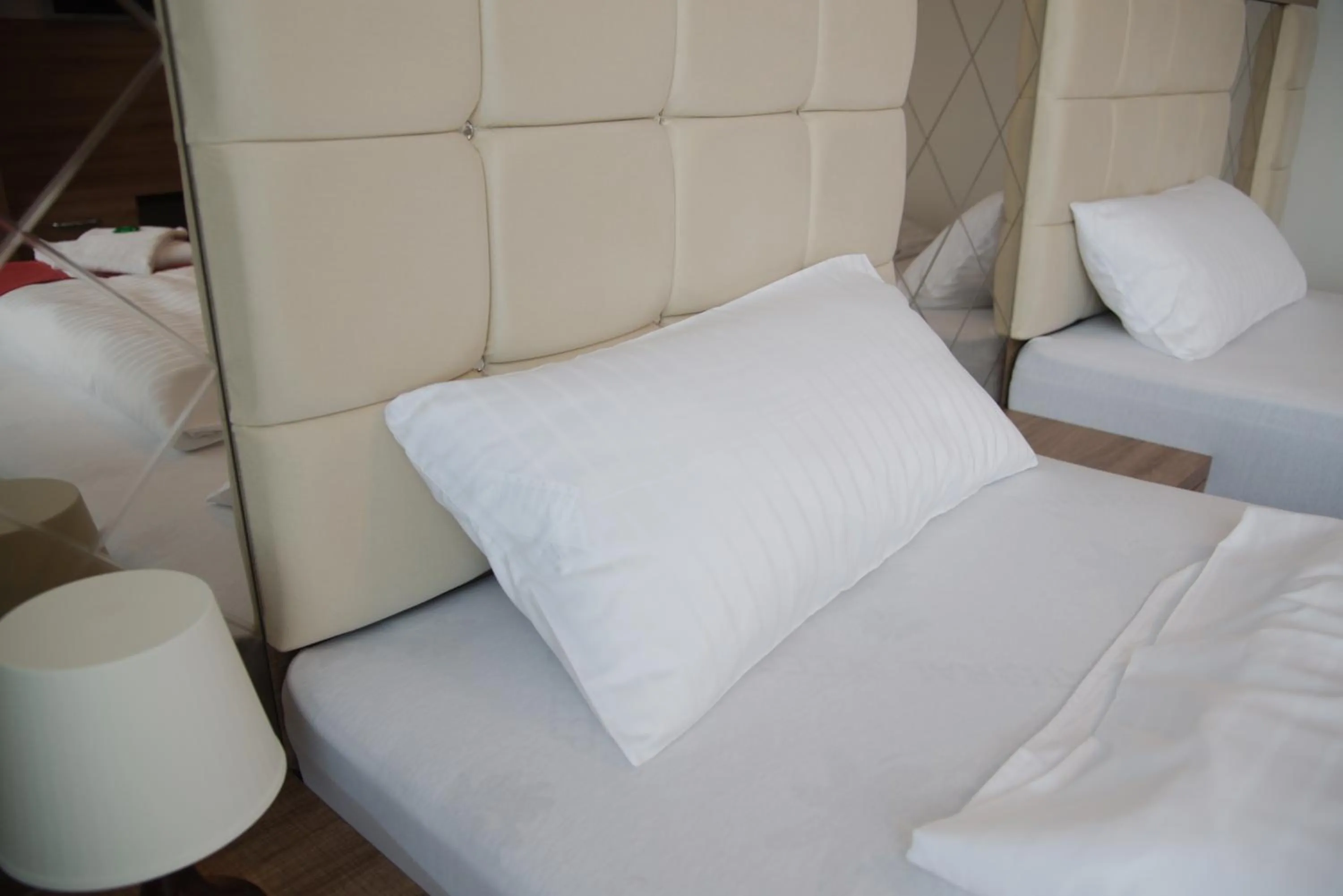 Bed in Hotel Hausen Obertshausen Frankfurt