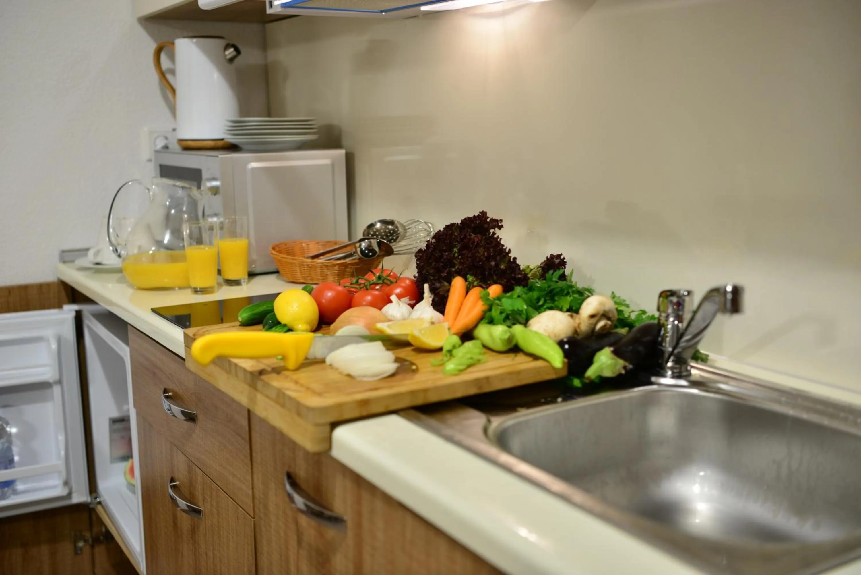 Kitchen or kitchenette in Hotel Hausen Obertshausen Frankfurt