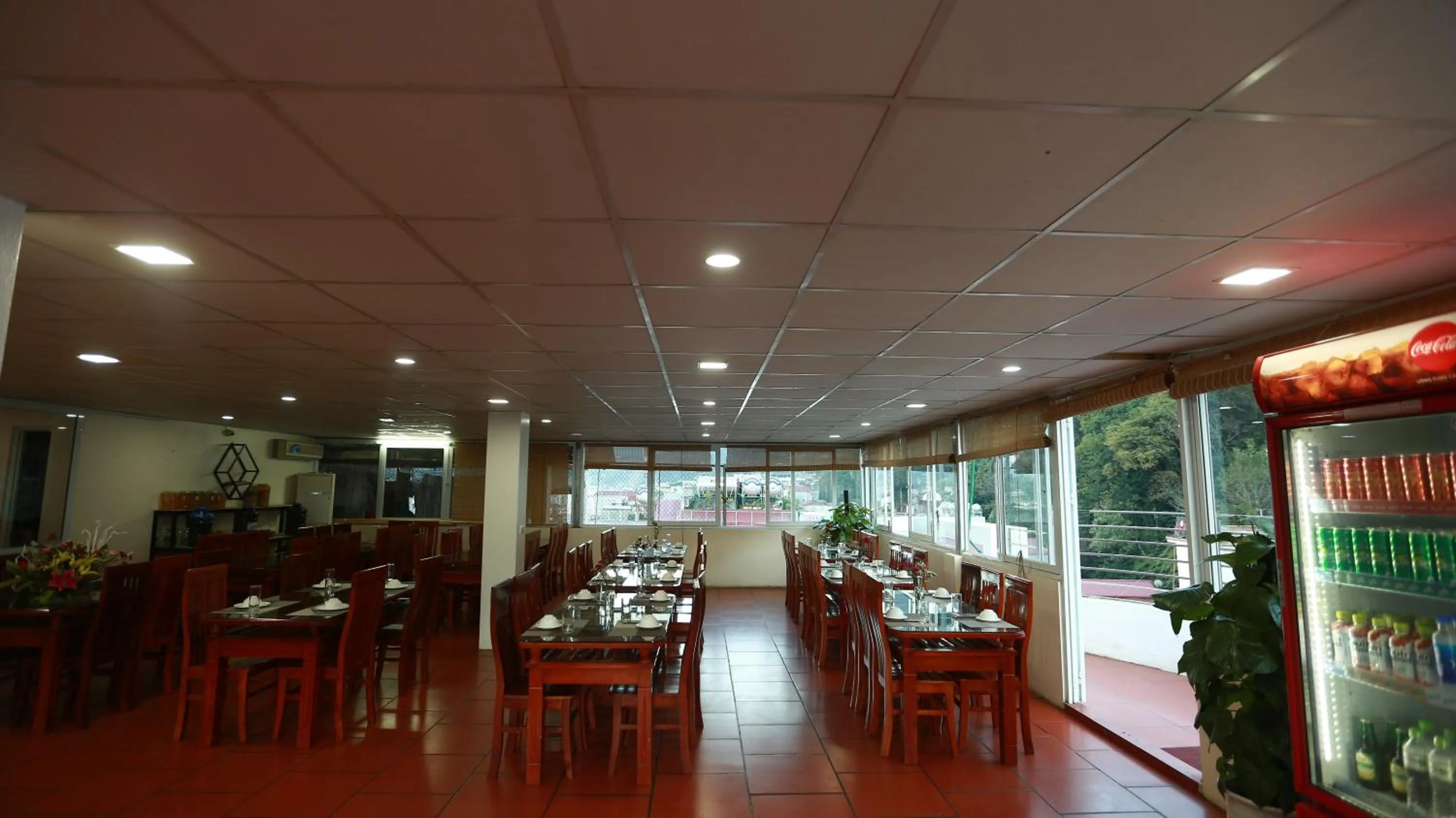 Restaurant/places to eat in Sapa Land Hotel