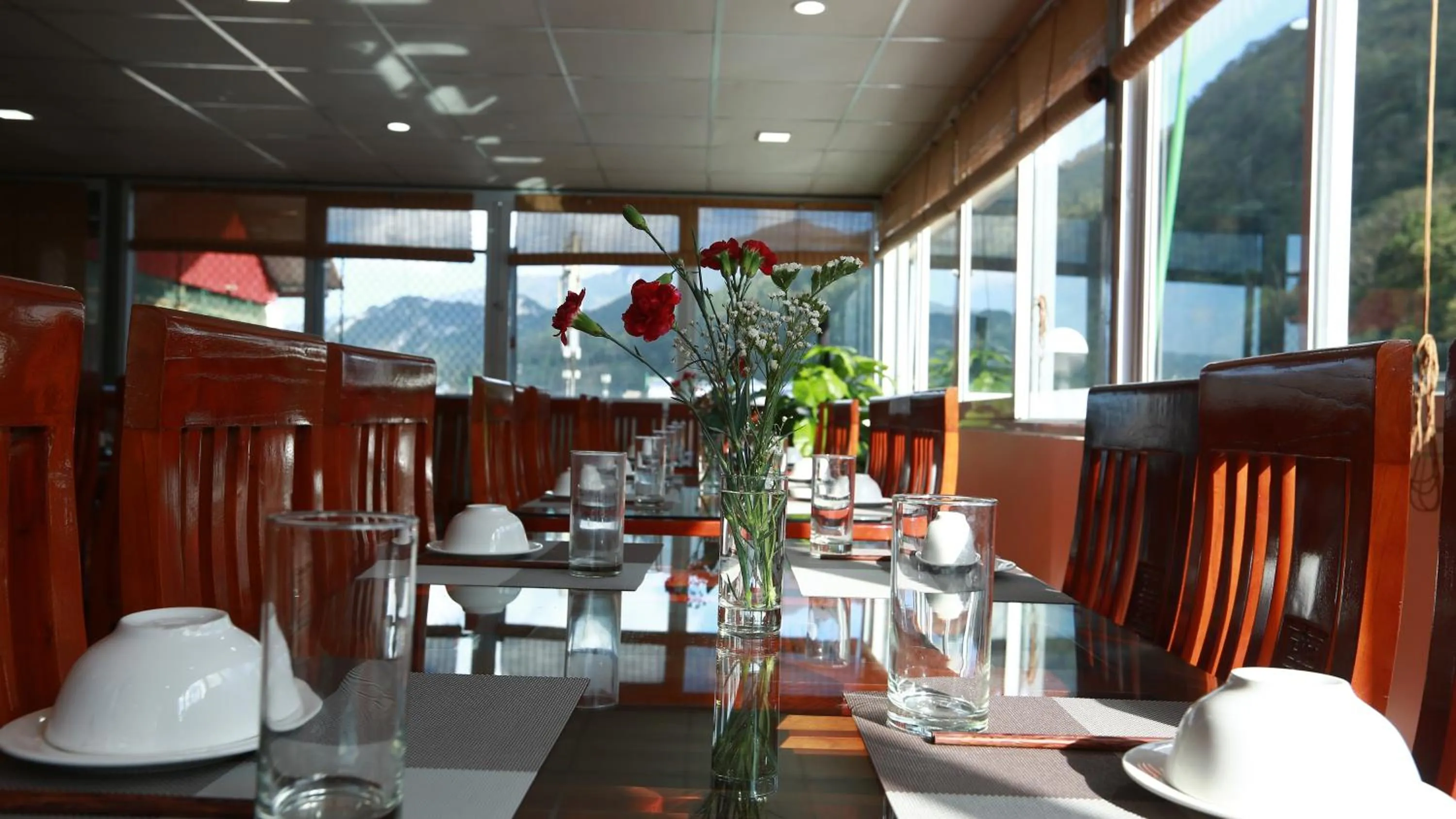 Restaurant/places to eat in Sapa Land Hotel