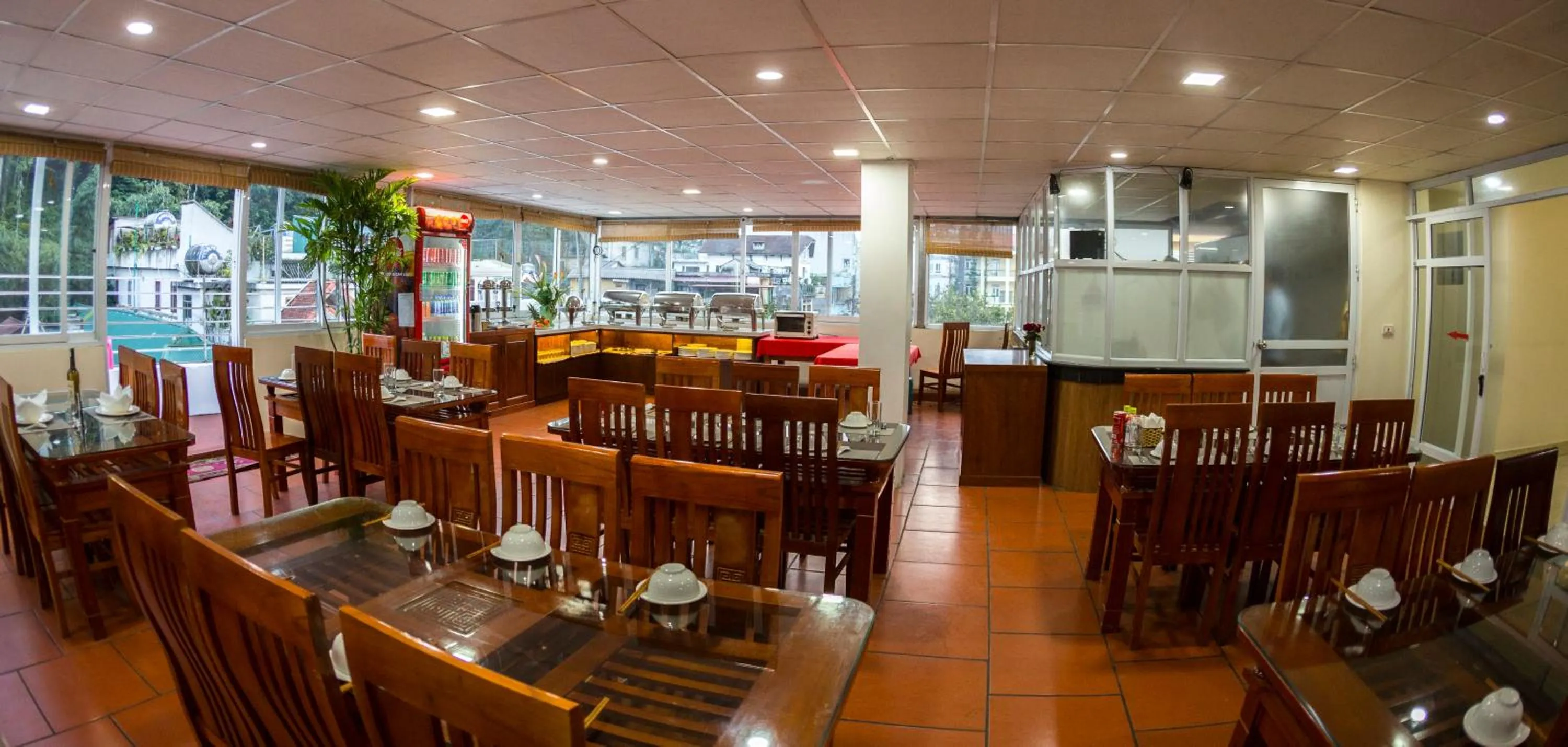 Dining area in Sapa Land Hotel