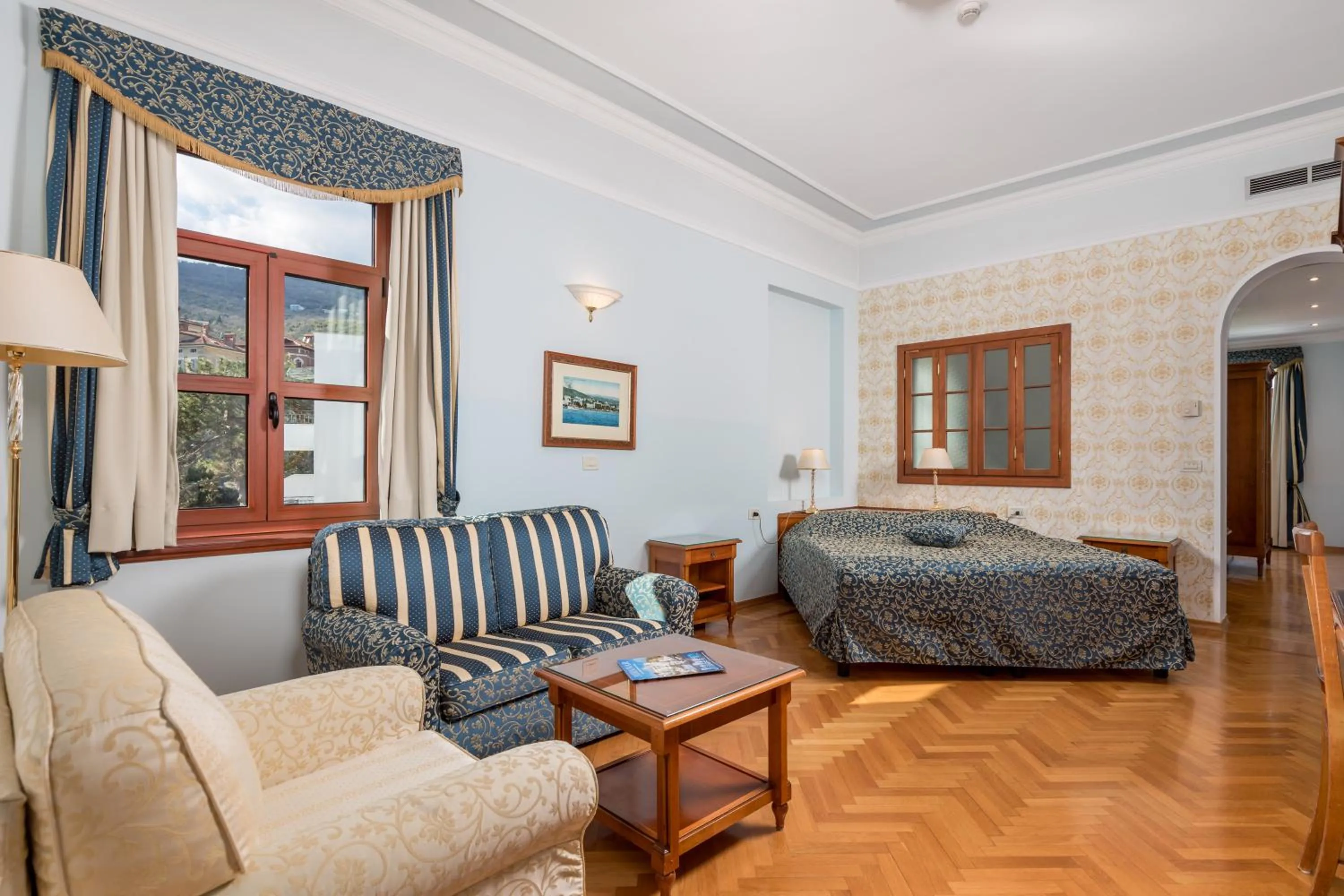 Photo of the whole room, Bed in Hotel Miramar