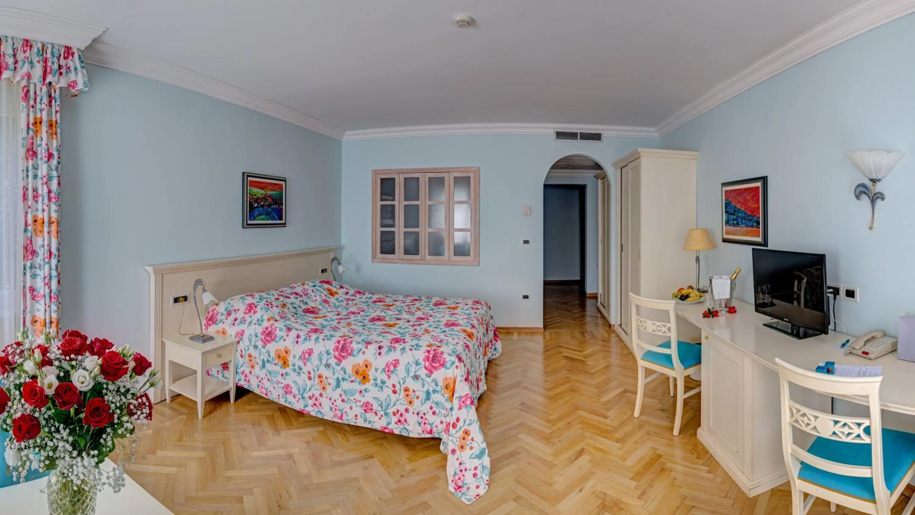 Bed in Hotel Miramar