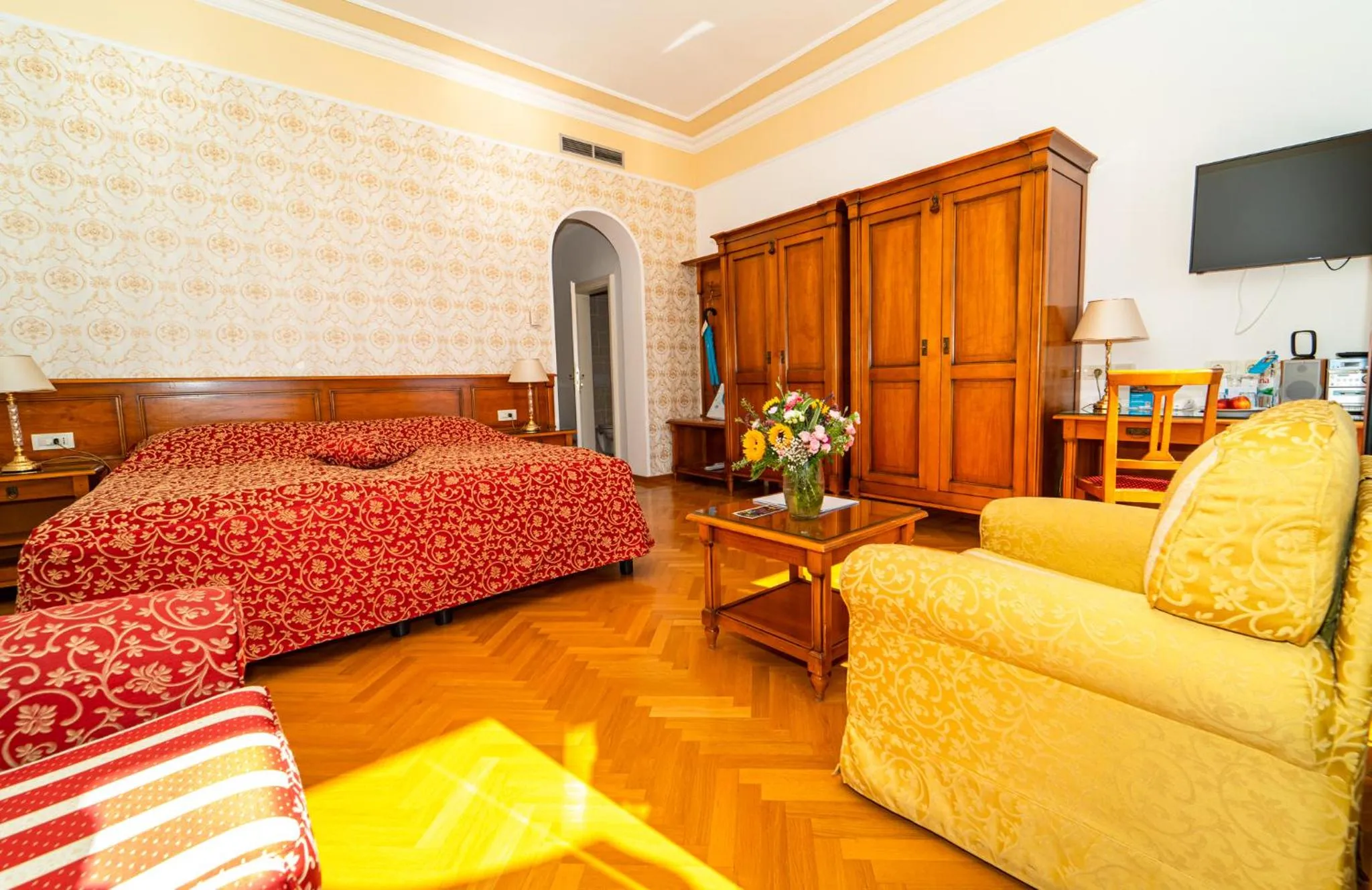 Bed in Hotel Miramar