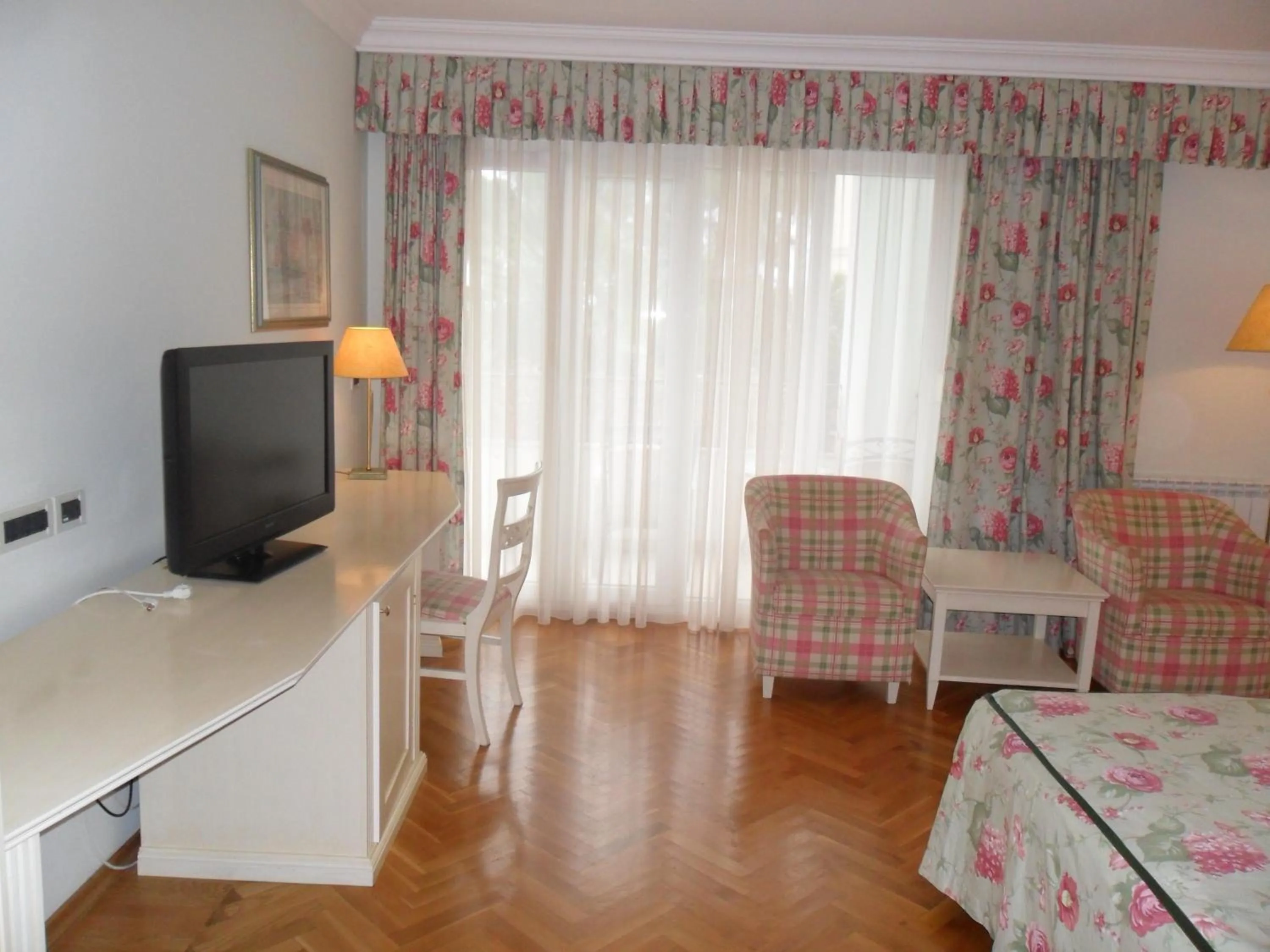 Bed in Hotel Miramar