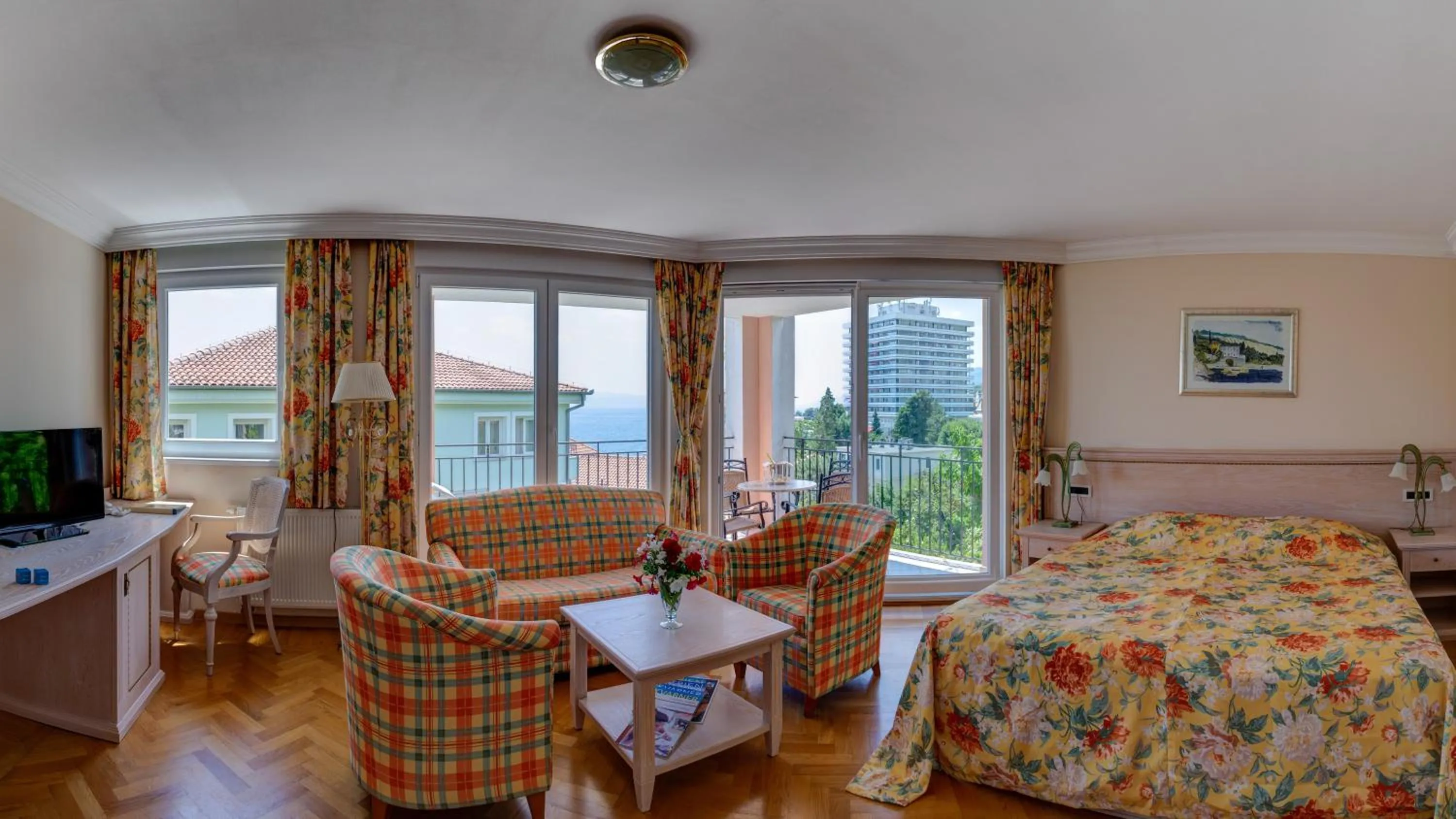 Bed in Hotel Miramar