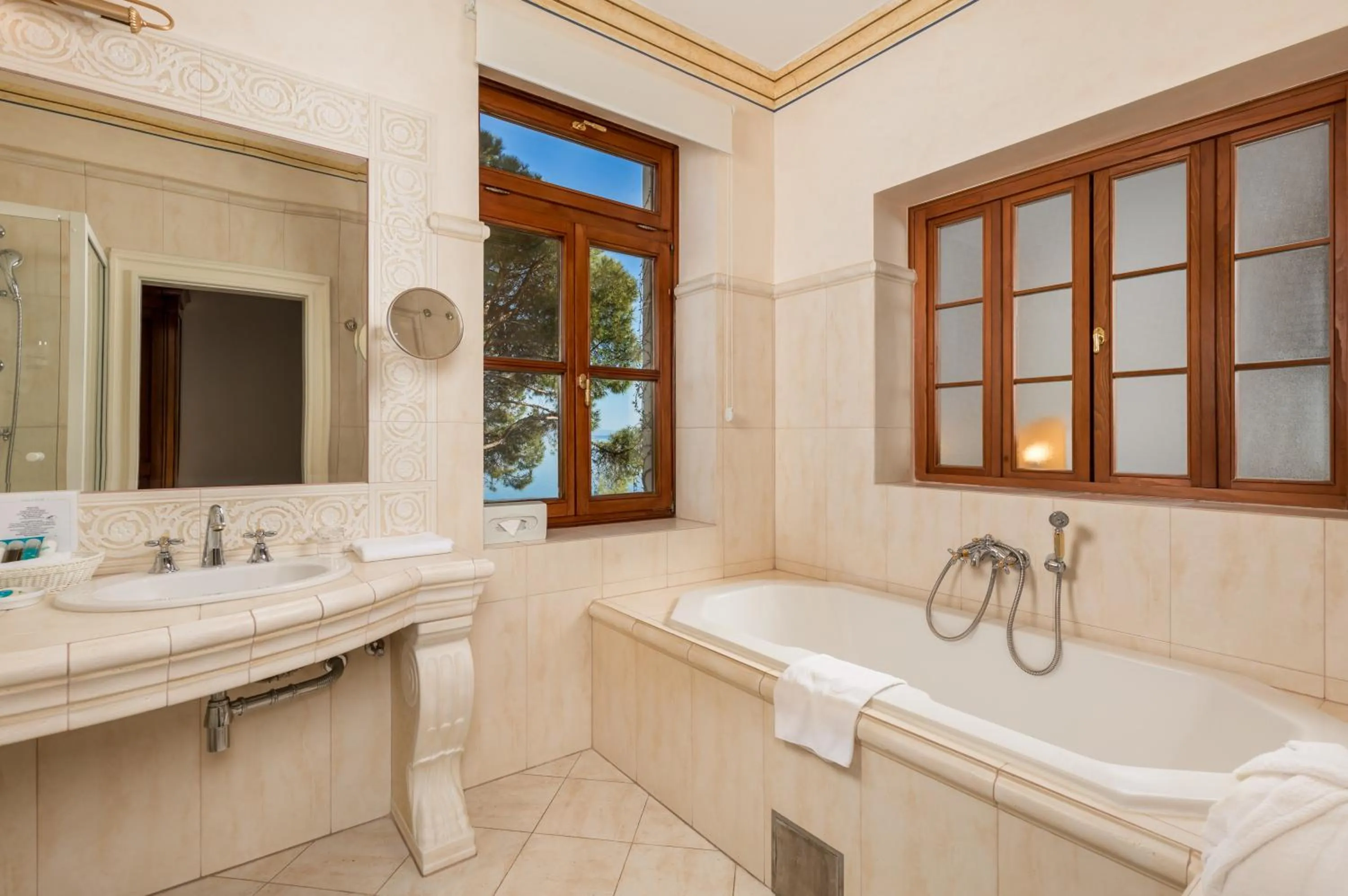 Bathroom in Hotel Miramar