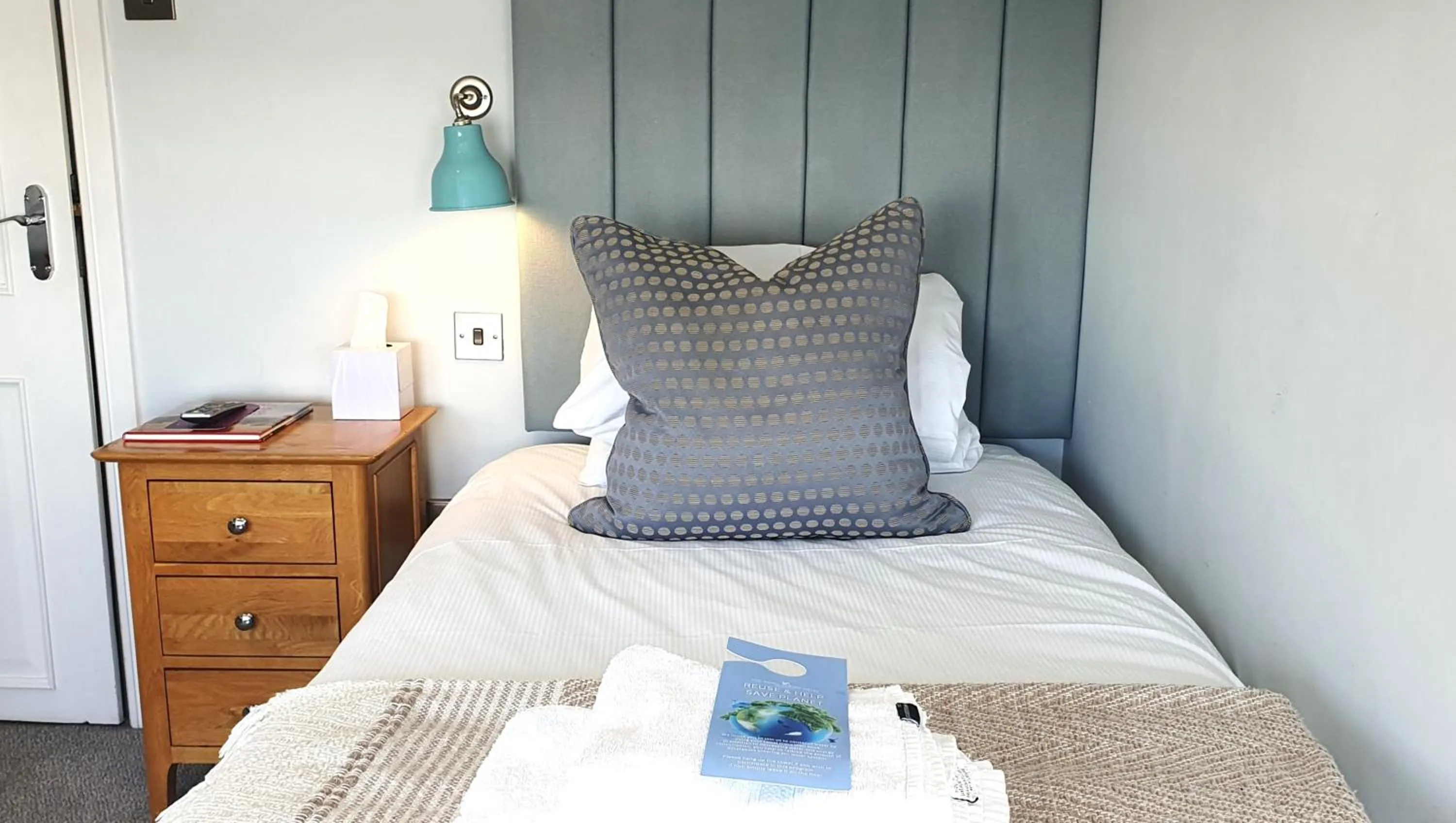 Bed in The Royal Albion