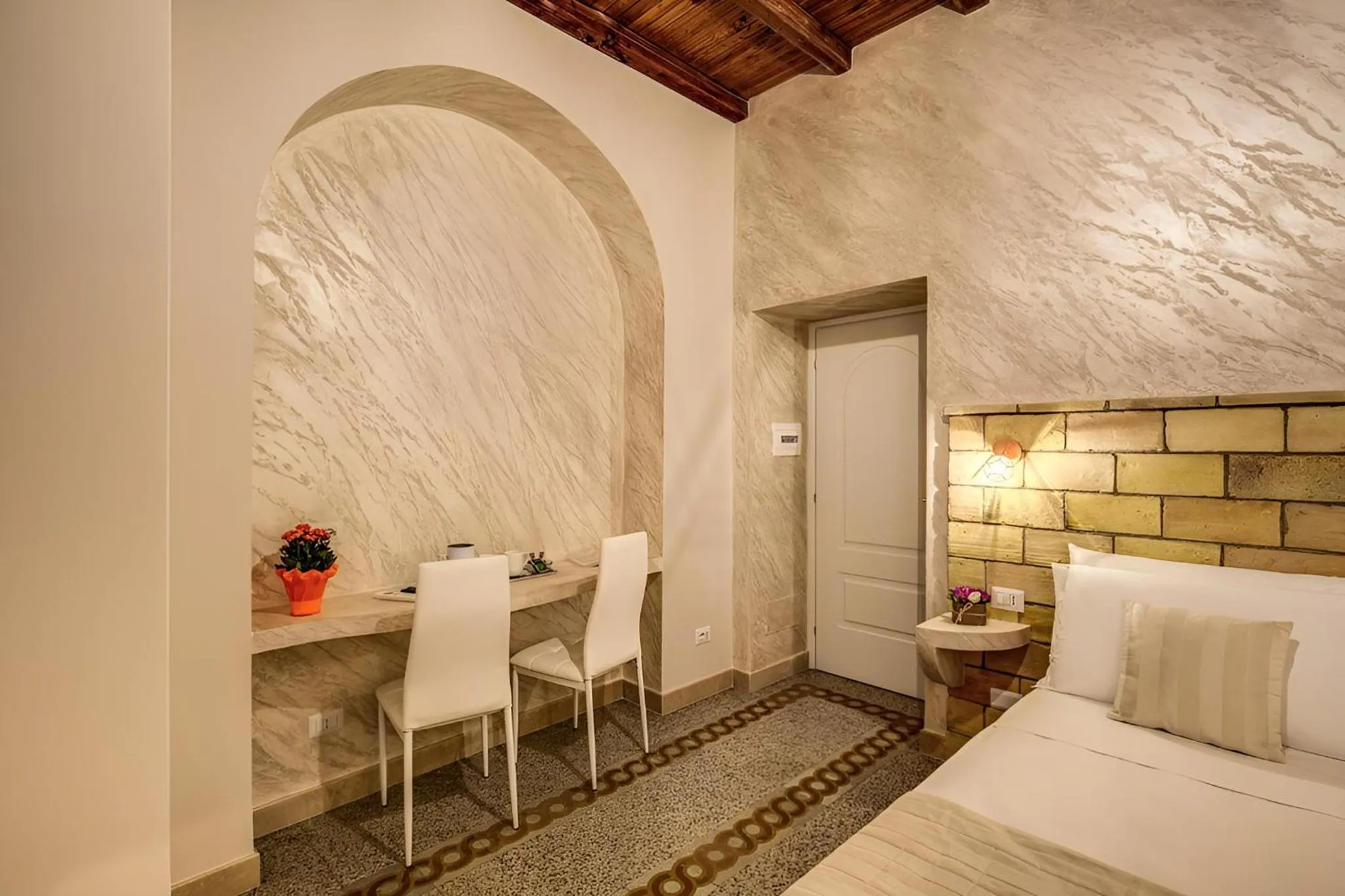 Photo of the whole room, Bed in Colosseo Accomodation Room Guest House