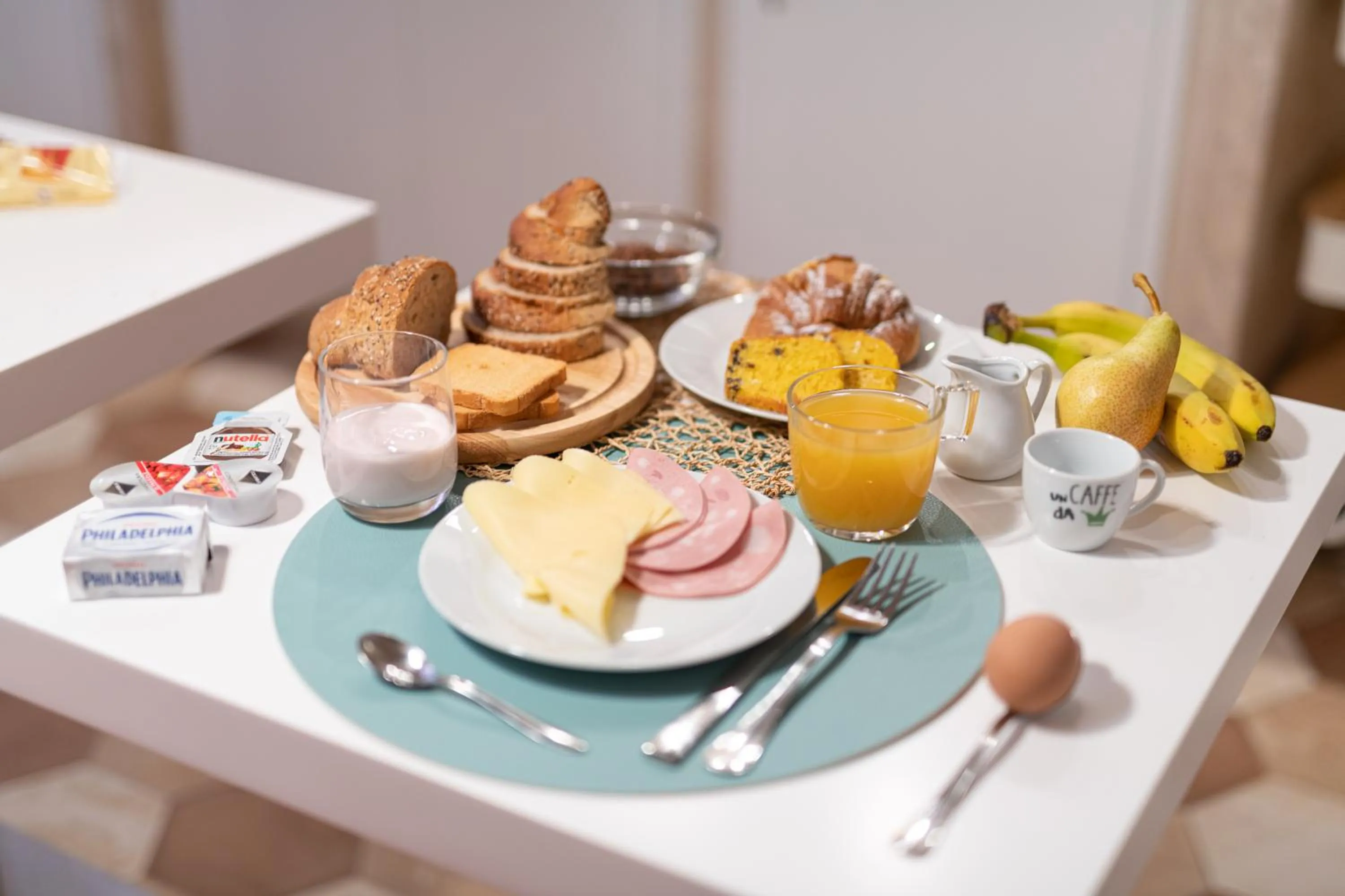Breakfast in Colosseo Accomodation Room Guest House