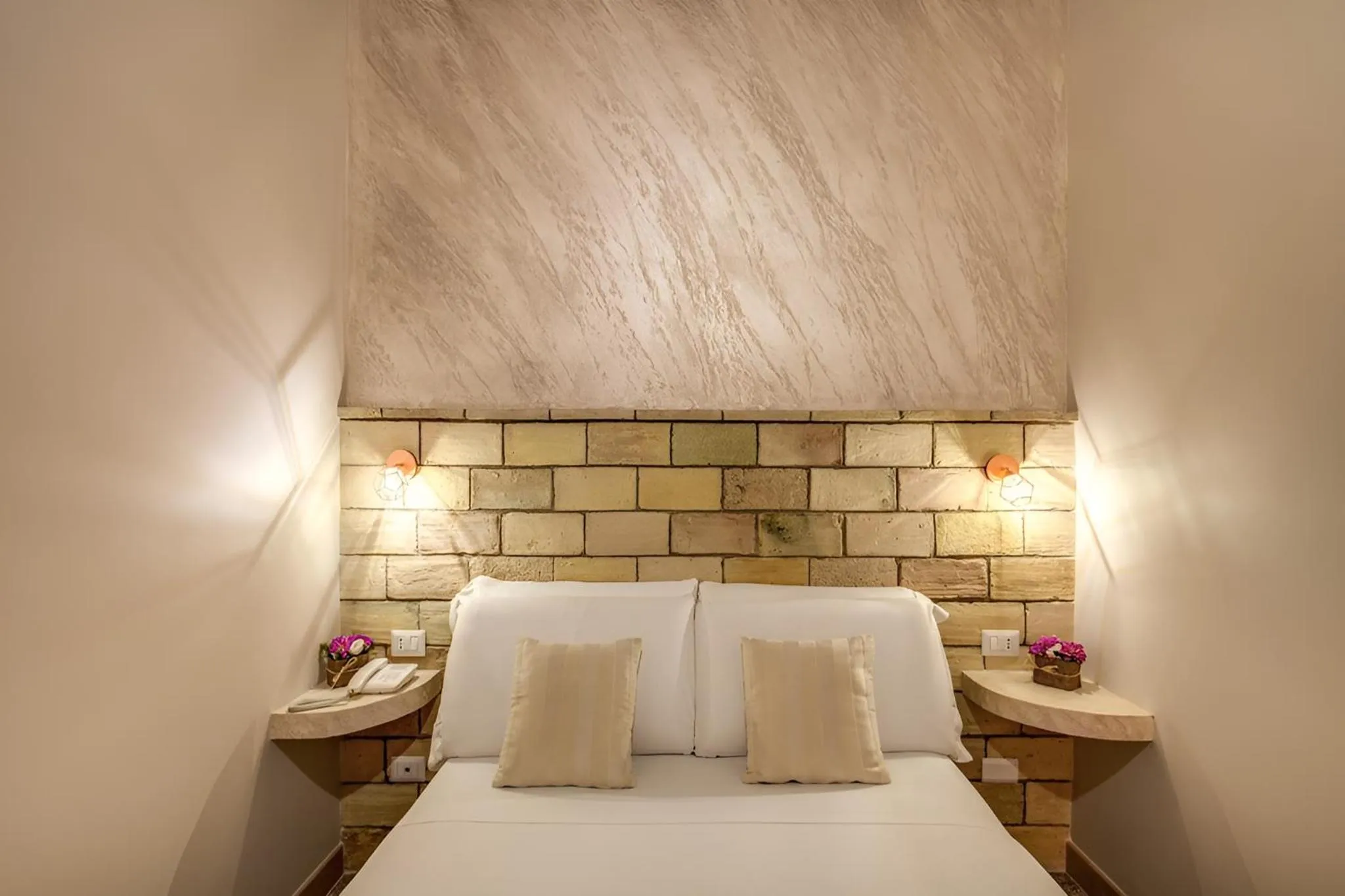 Bed in Colosseo Accomodation Room Guest House