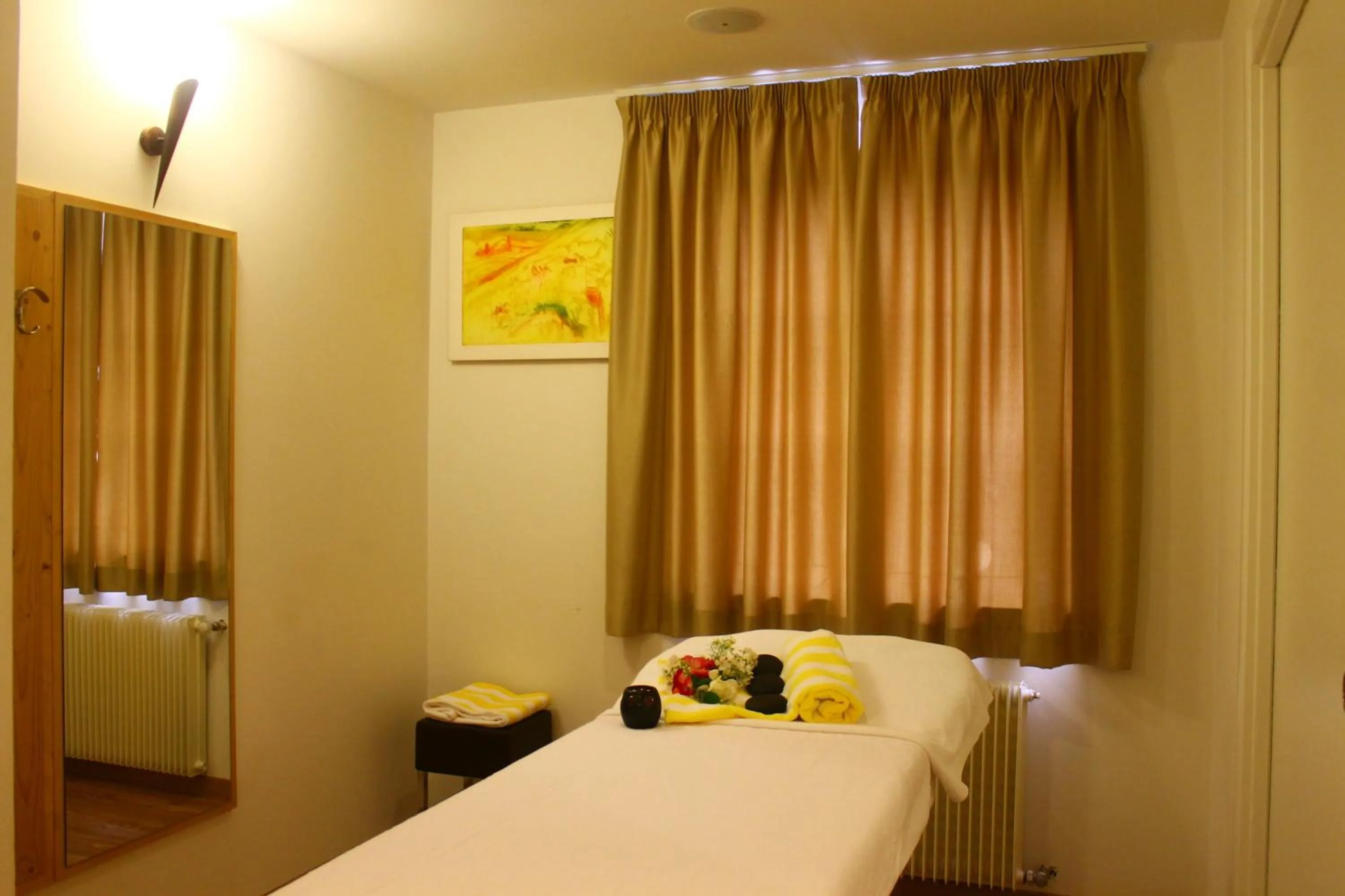 Spa and wellness centre/facilities, Bed in Alpen Hotel Eghel