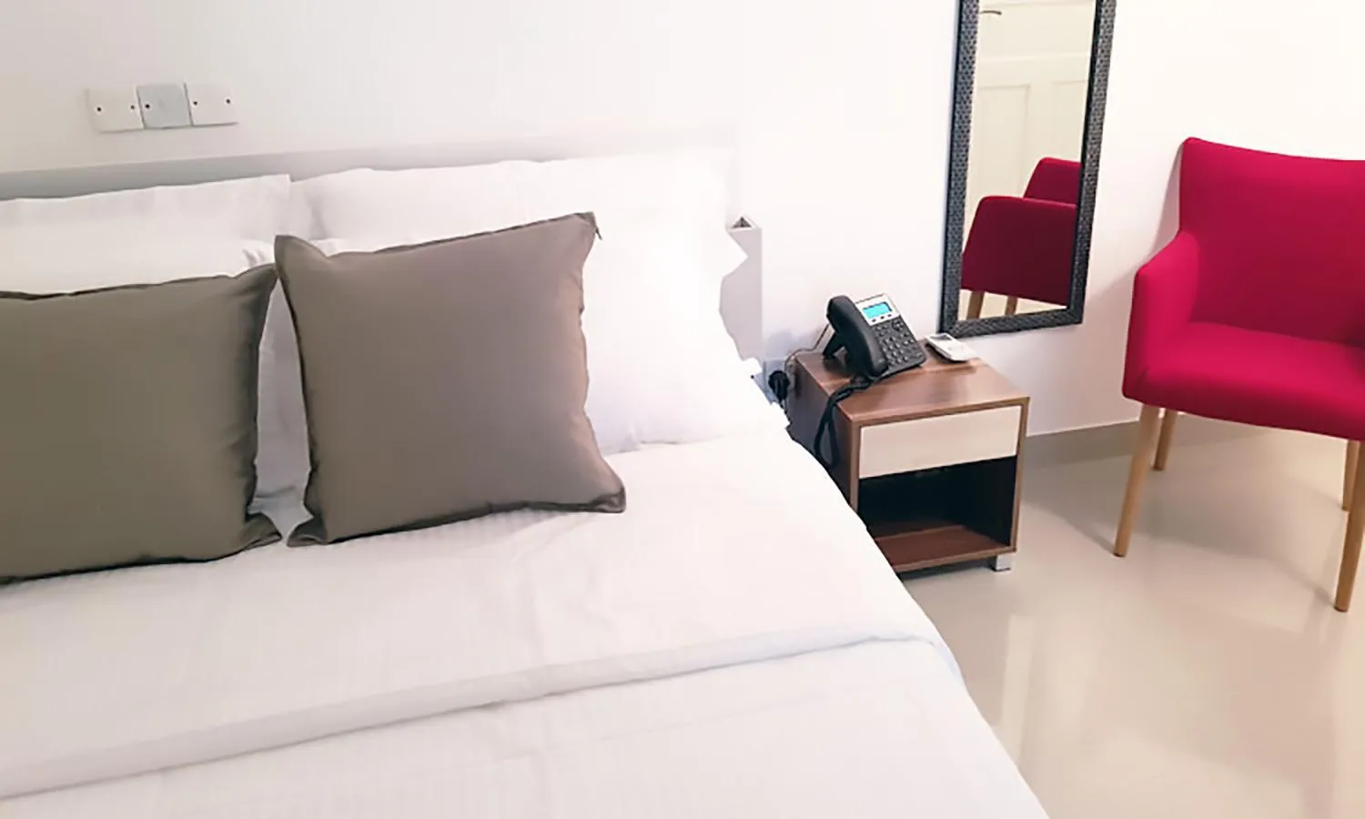 Living room, Bed in Amina Residency