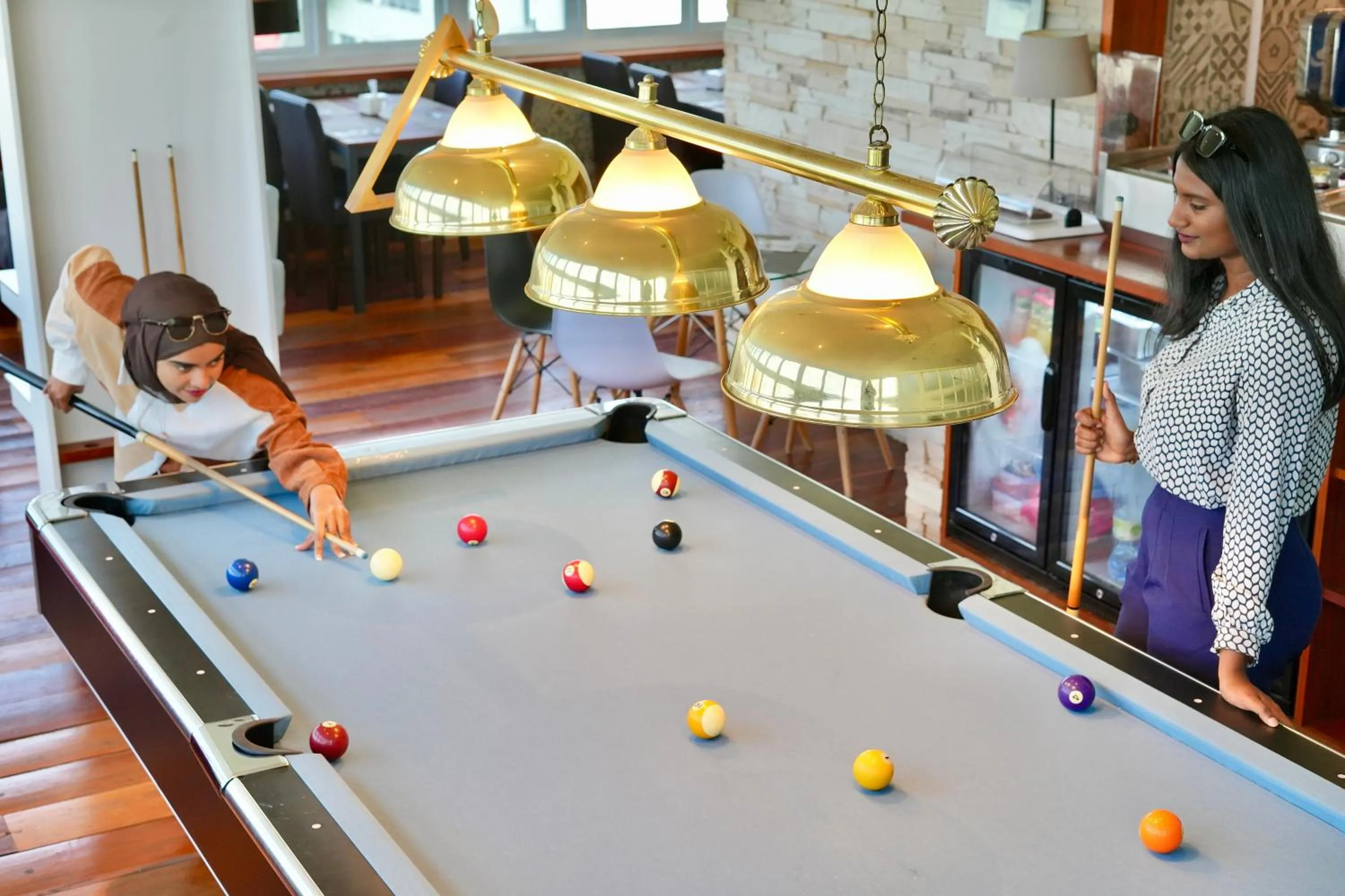 Restaurant/places to eat in Amina Residency