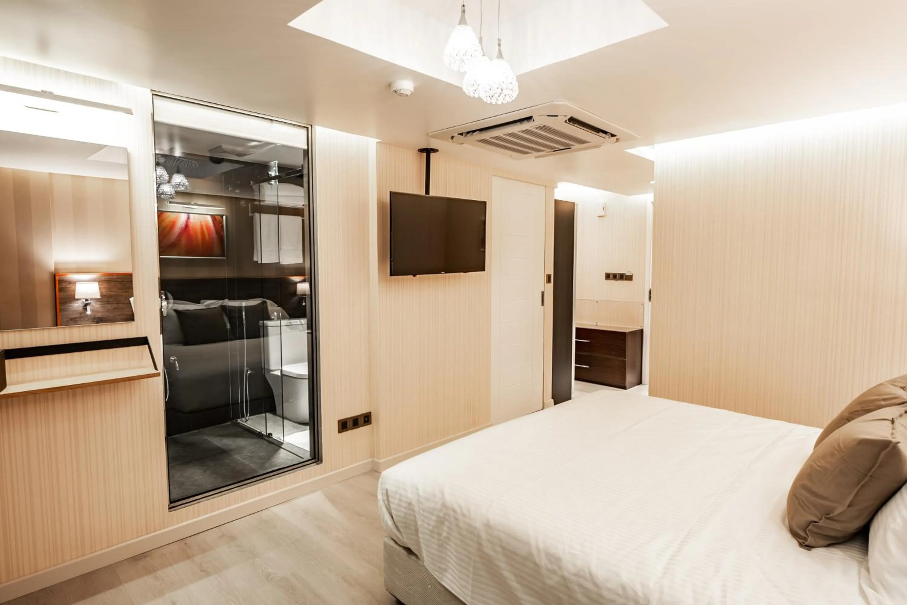 Bed in Amina Residency