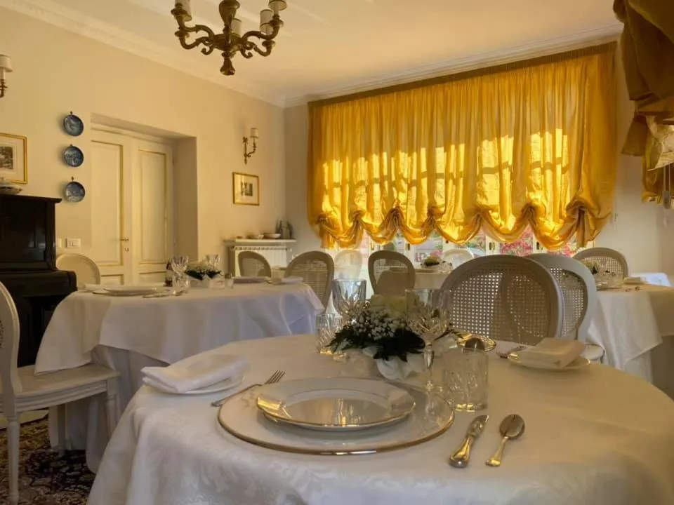 Continental breakfast in Duchessa Margherita Chateaux & Hotels