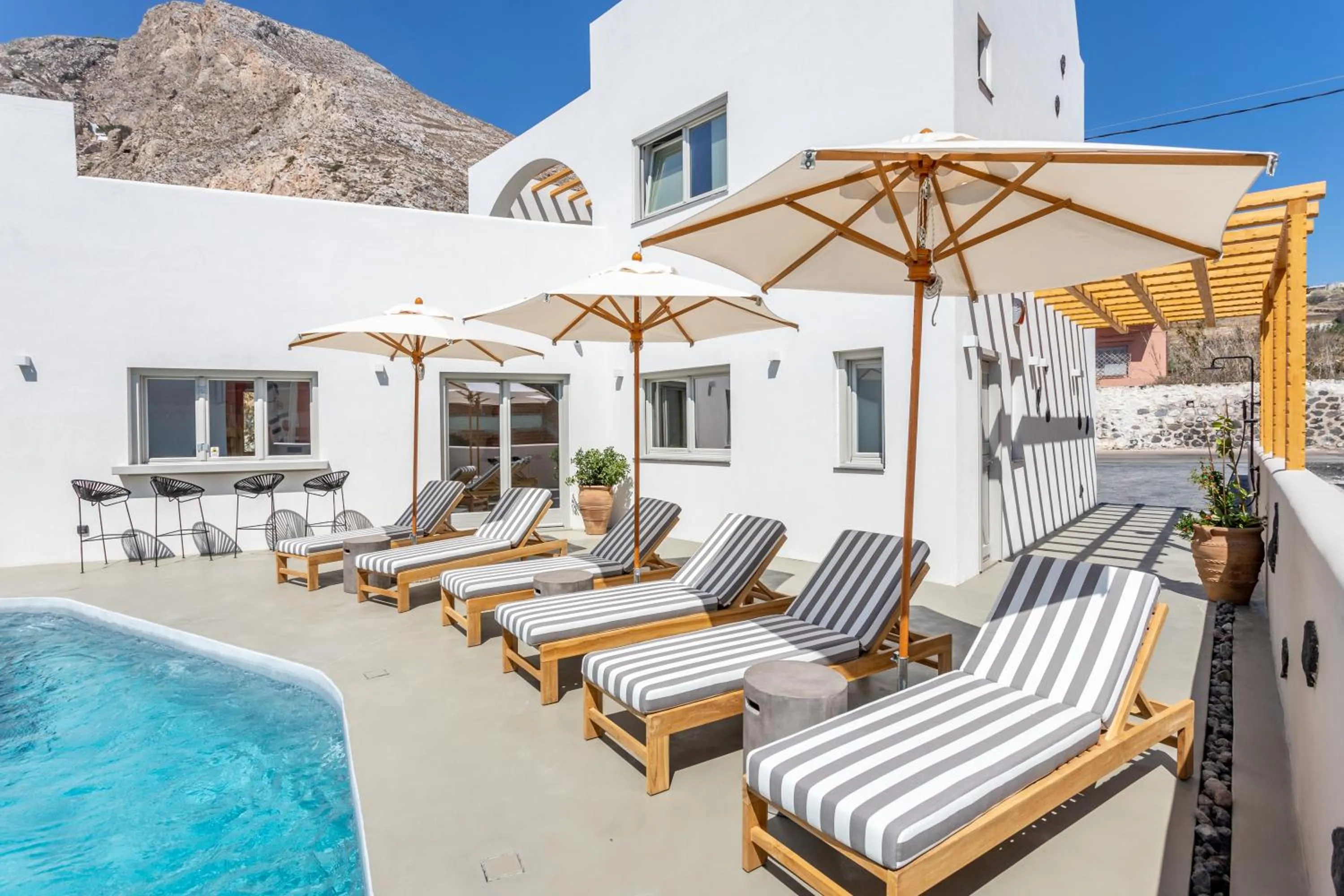 Swimming pool in Aegean Gem