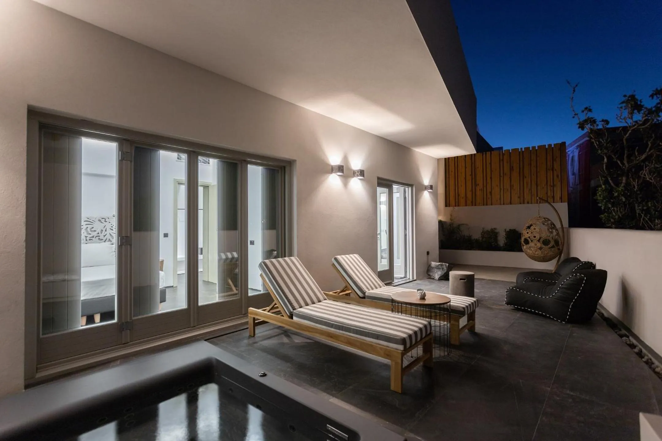 Hot Tub in Aegean Gem