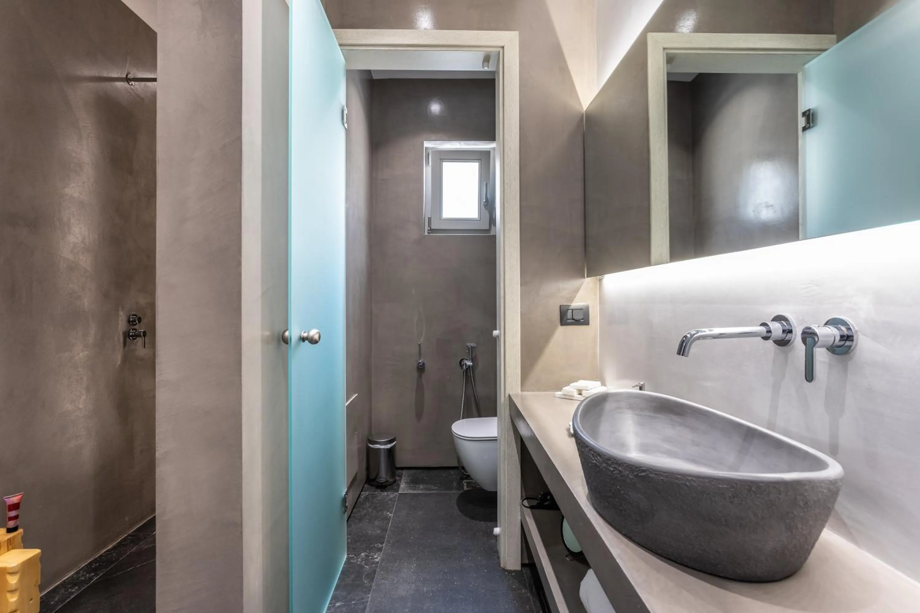 Shower in Aegean Gem