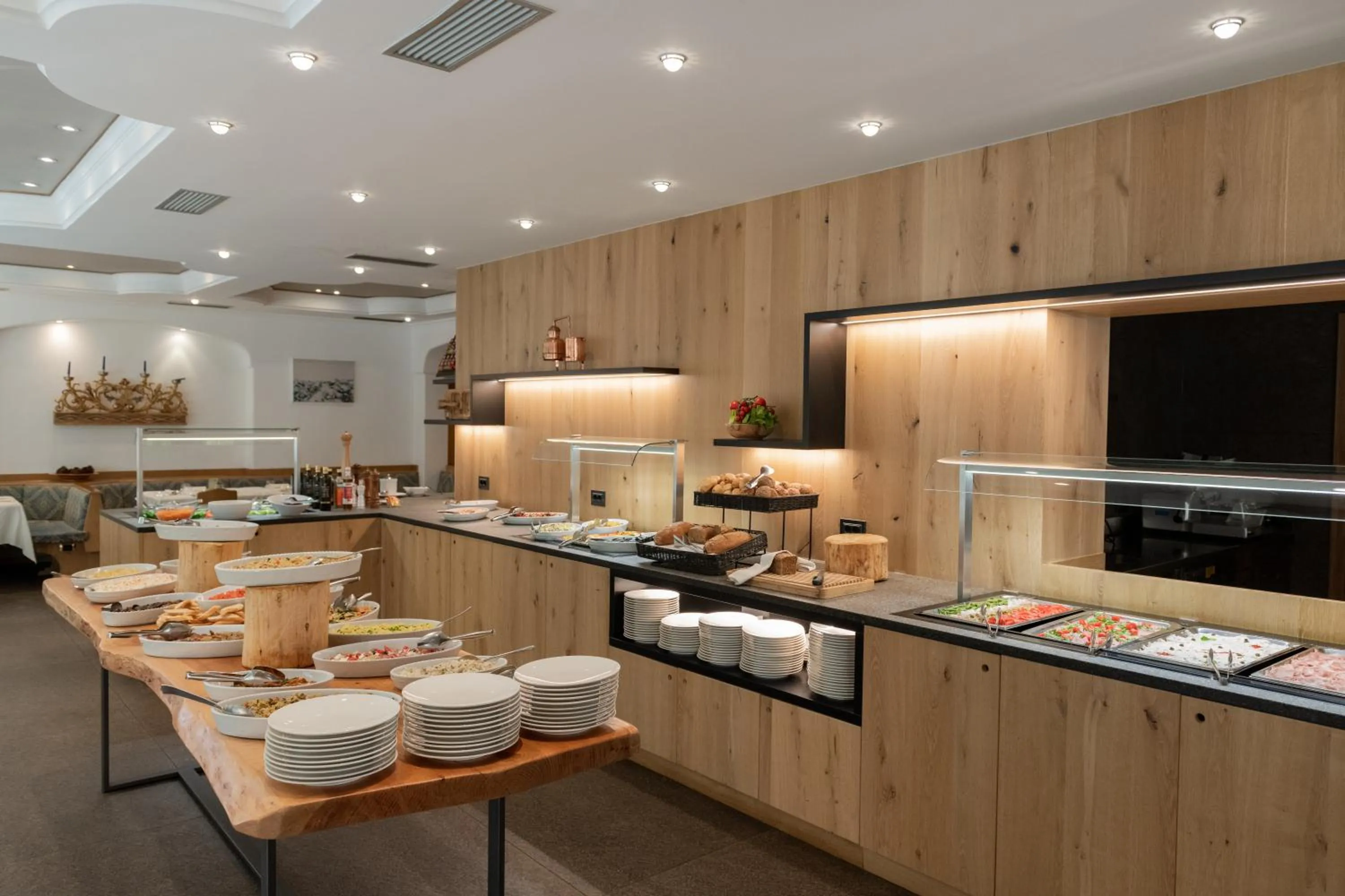 Buffet breakfast in Residence Antares