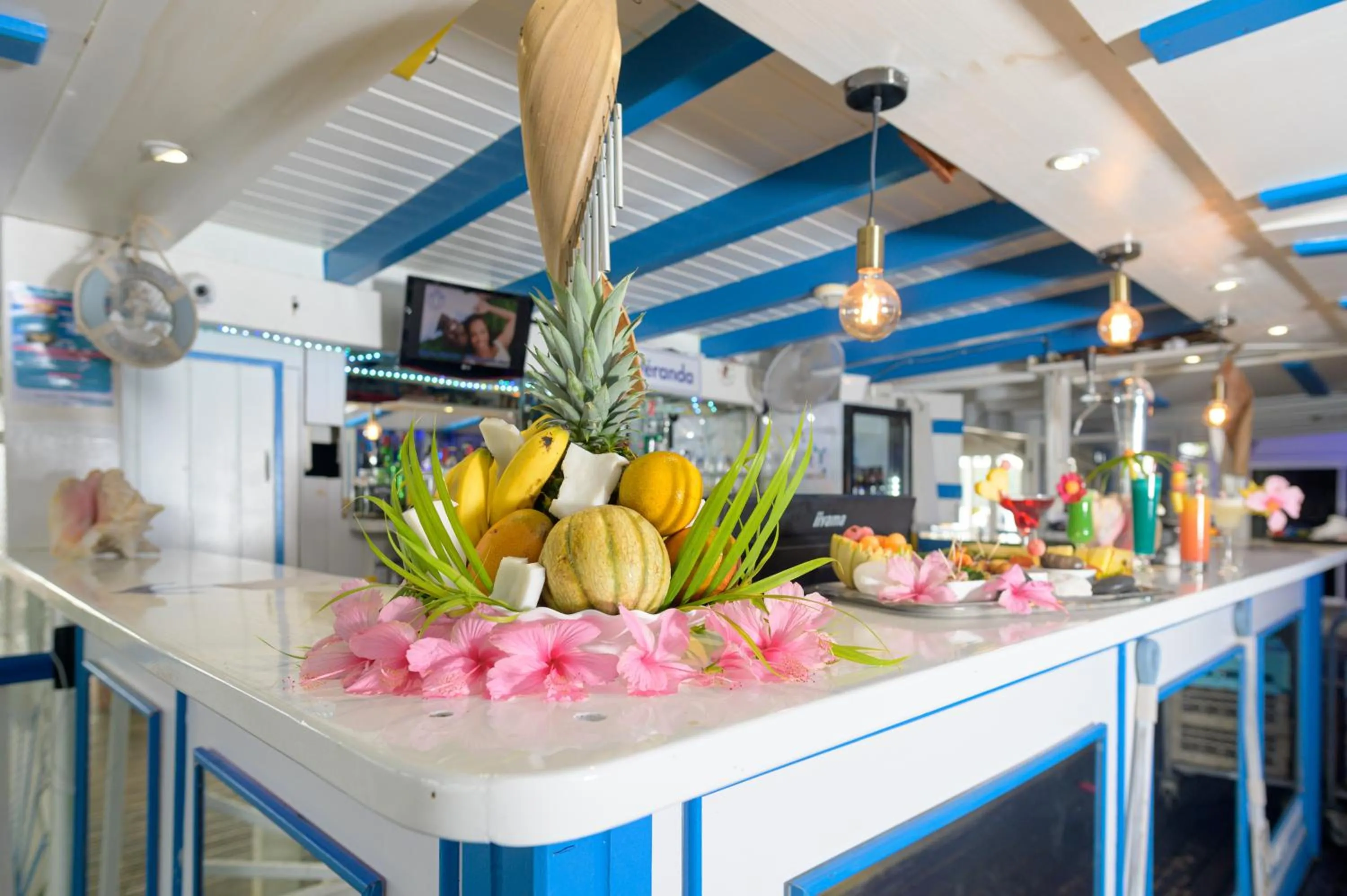 Lounge or bar in Canella Beach Hotel