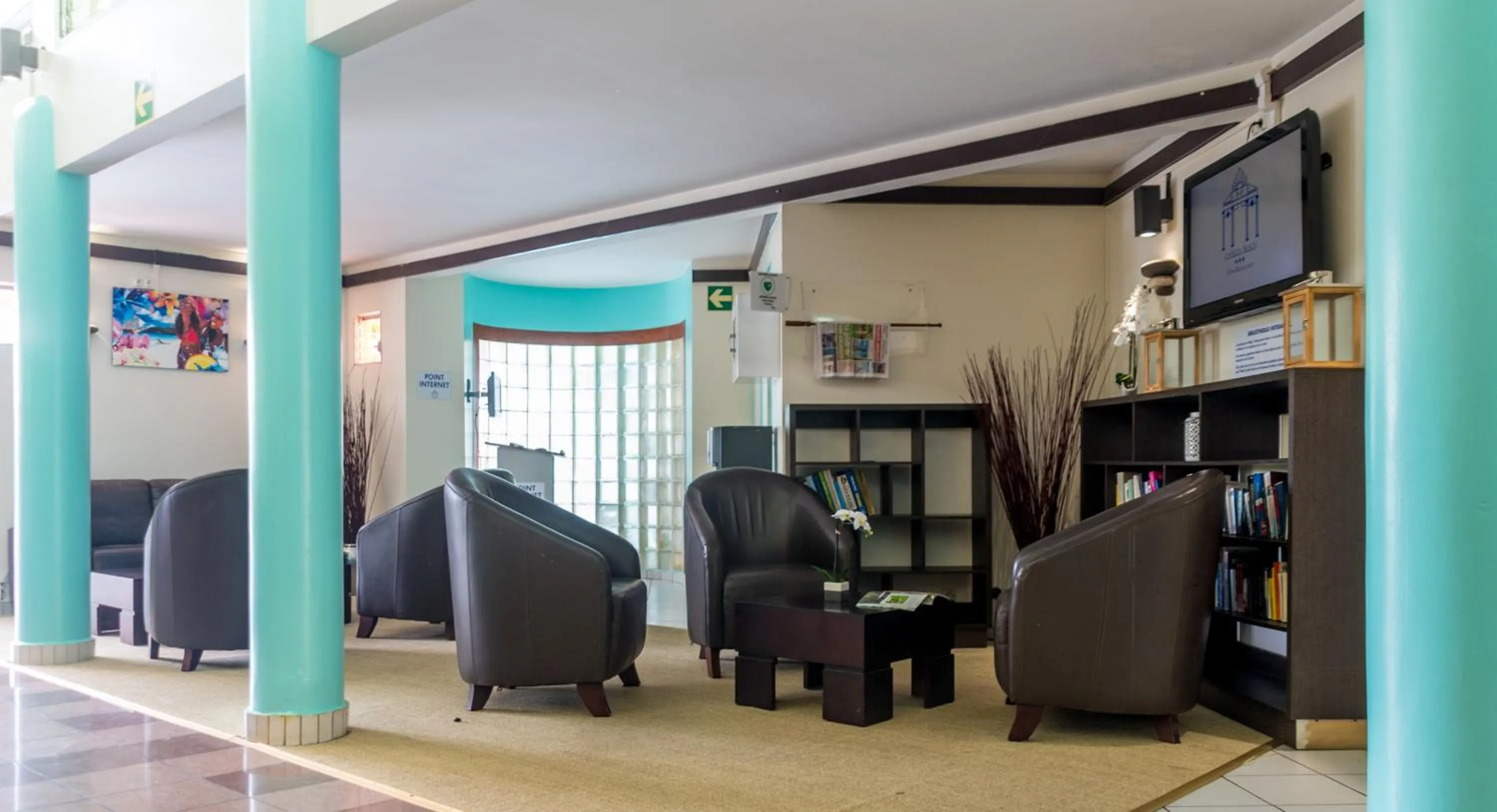 Communal lounge/ TV room in Canella Beach Hotel