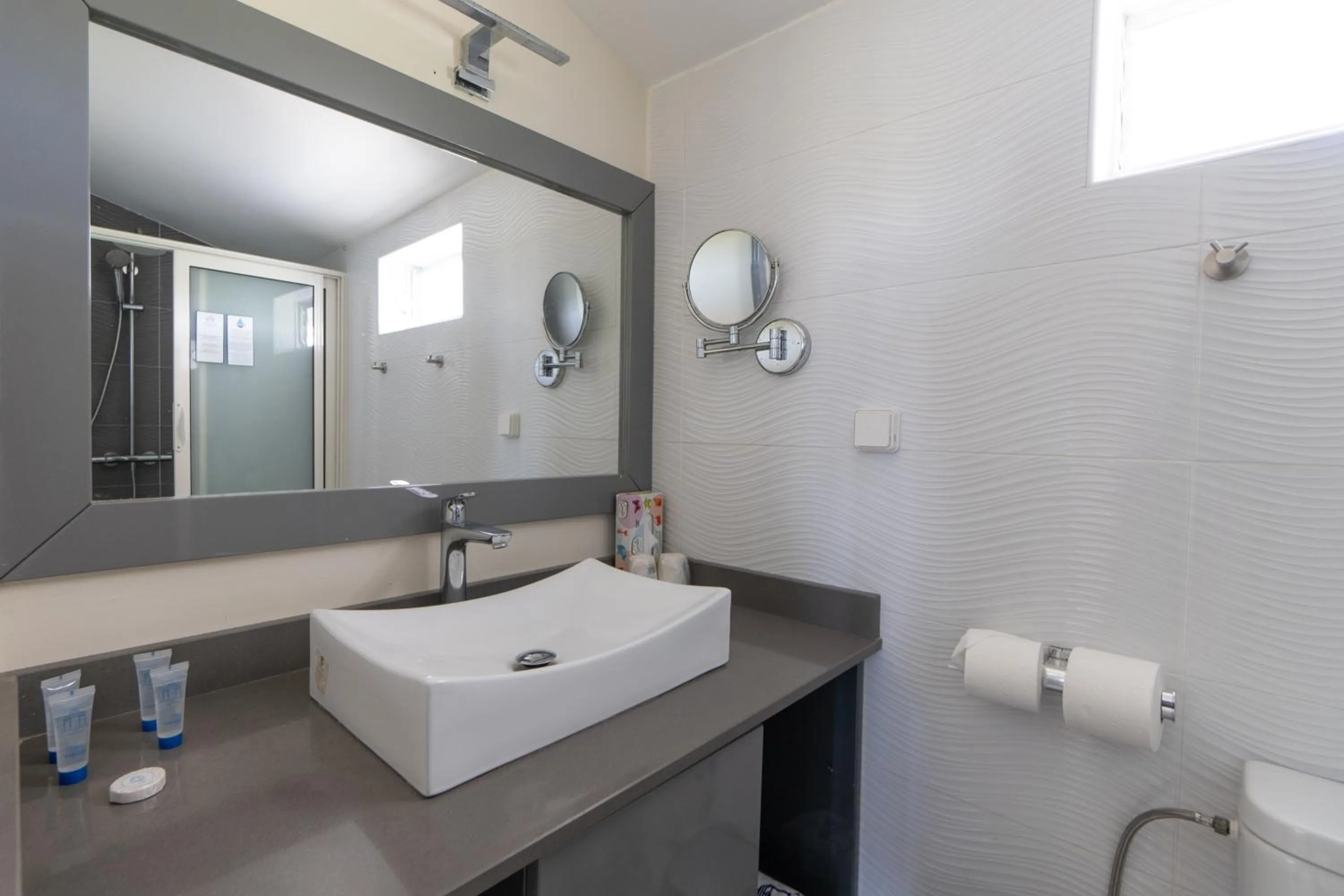 Bathroom in Canella Beach Hotel