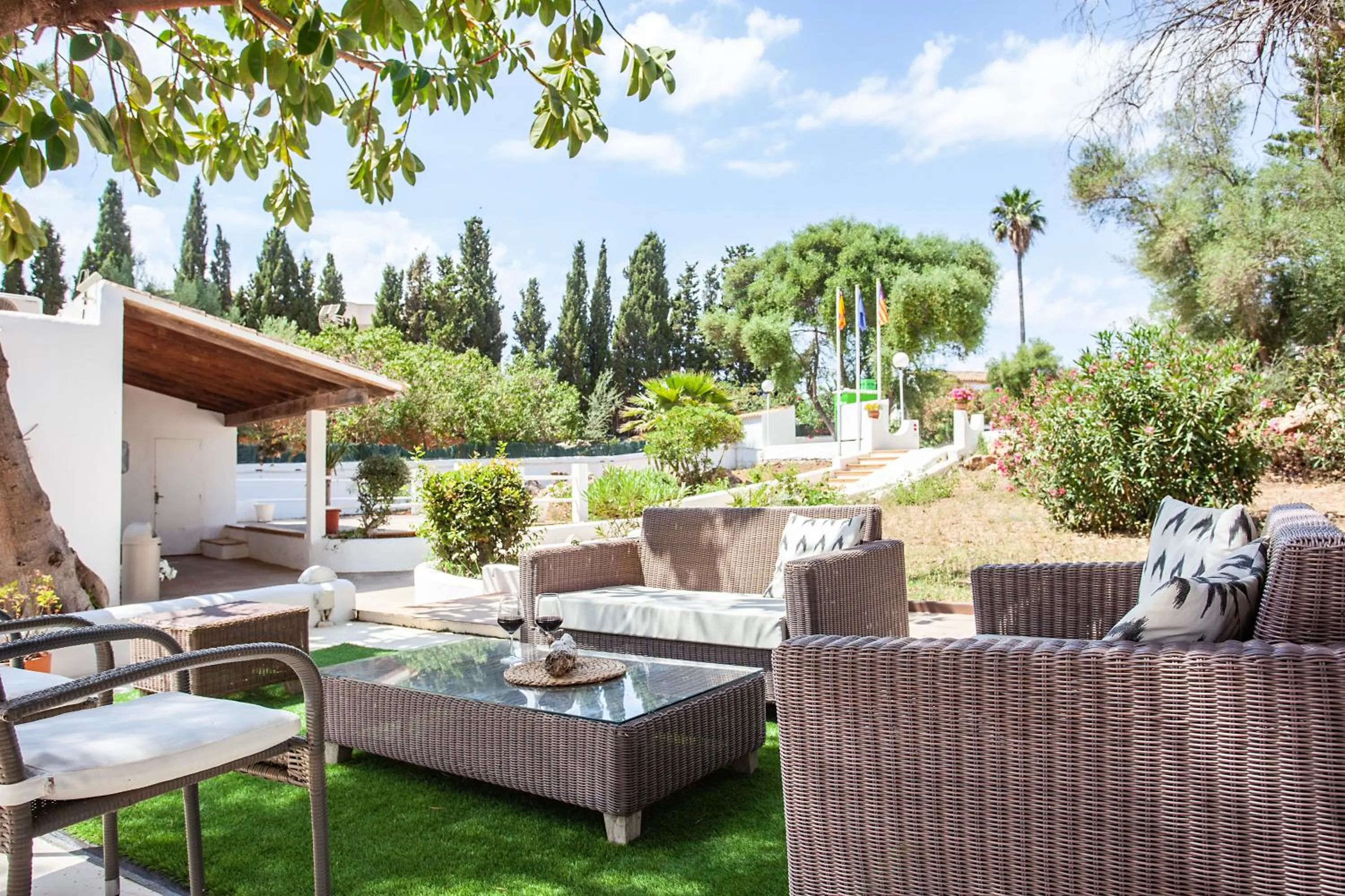 Garden in BJ Apartamentos Europa