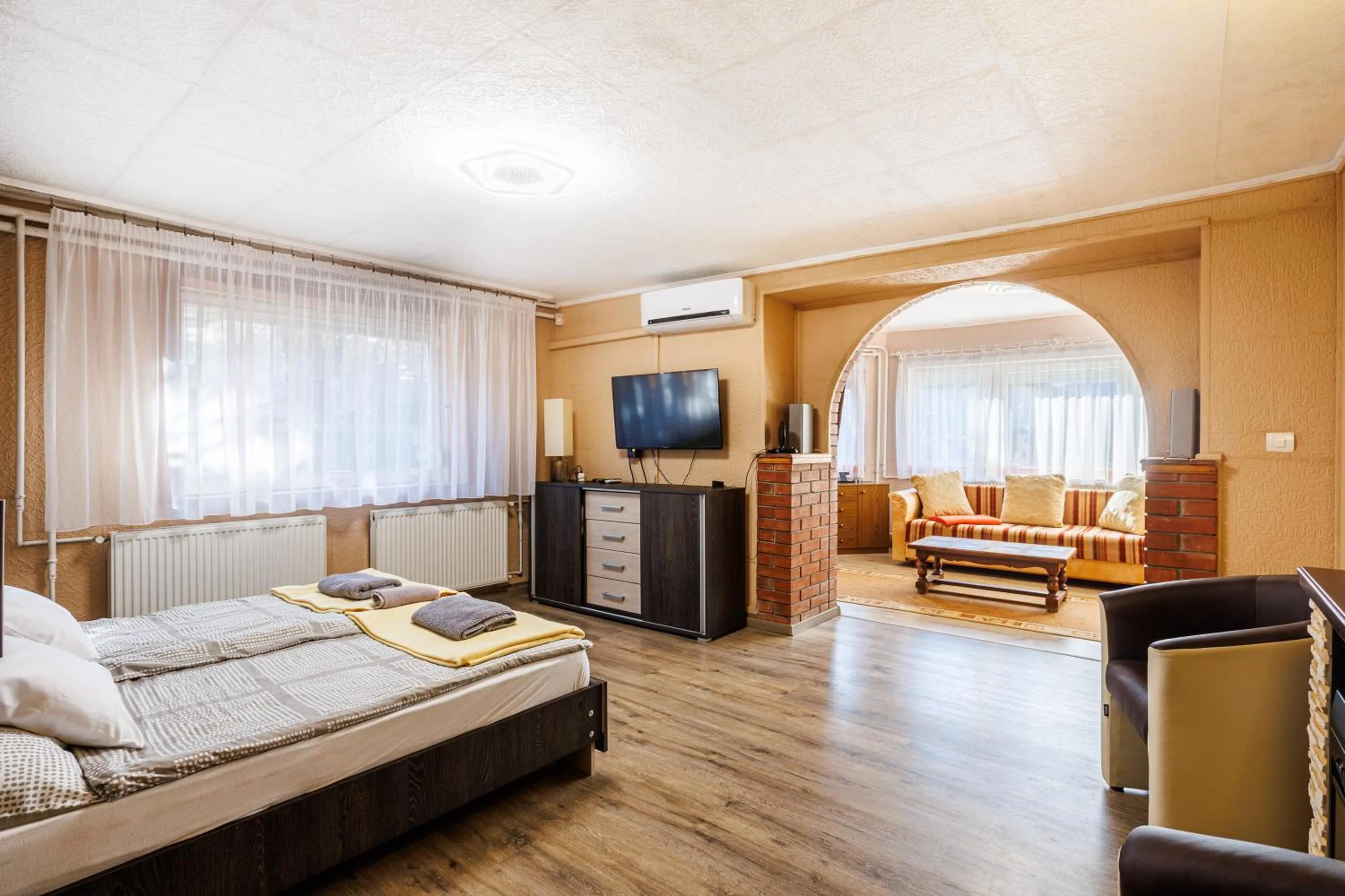 Photo of the whole room, Bed in Visegrád Vendégház-Apartman