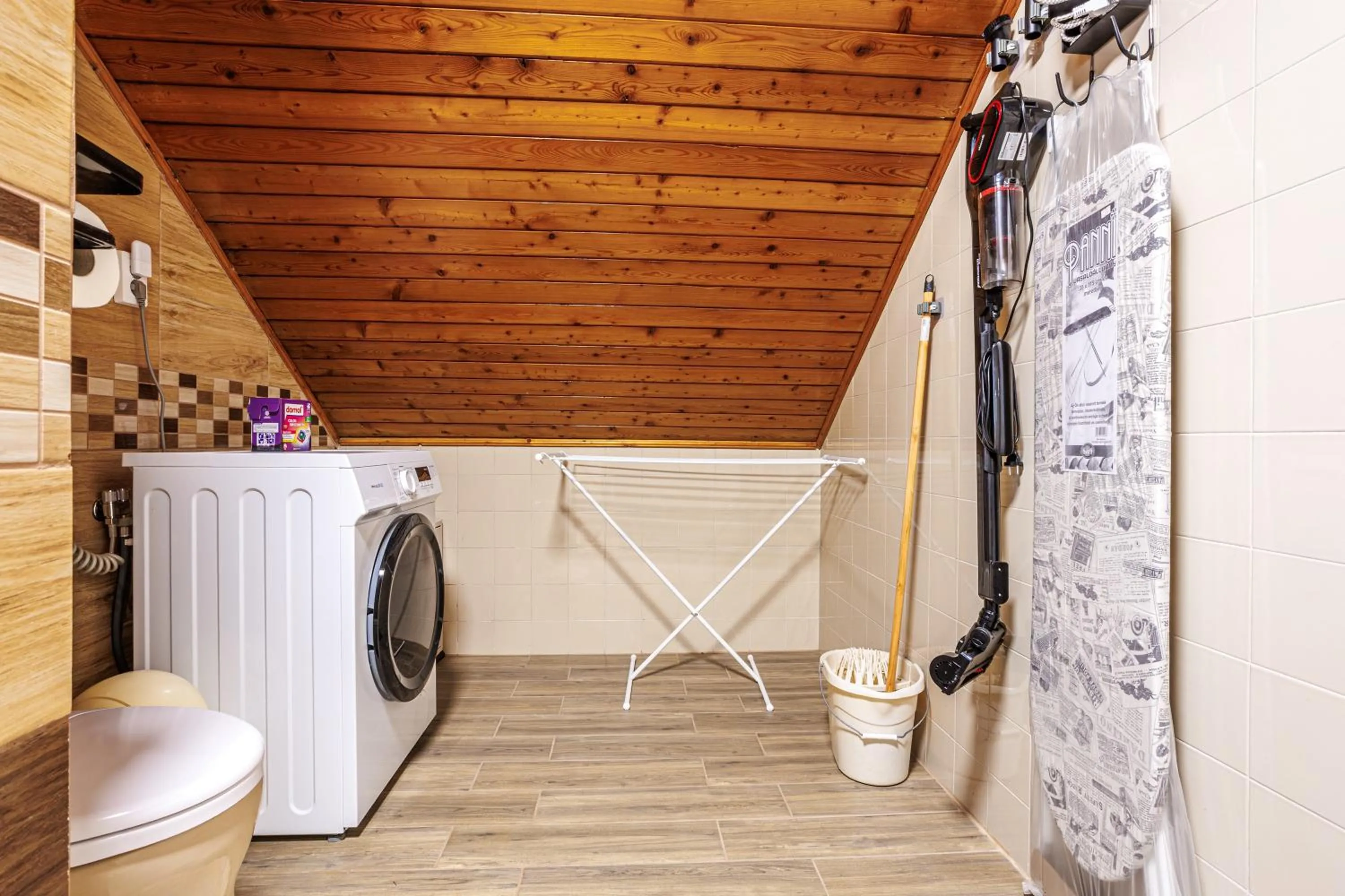 washing machine in Visegrád Vendégház-Apartman