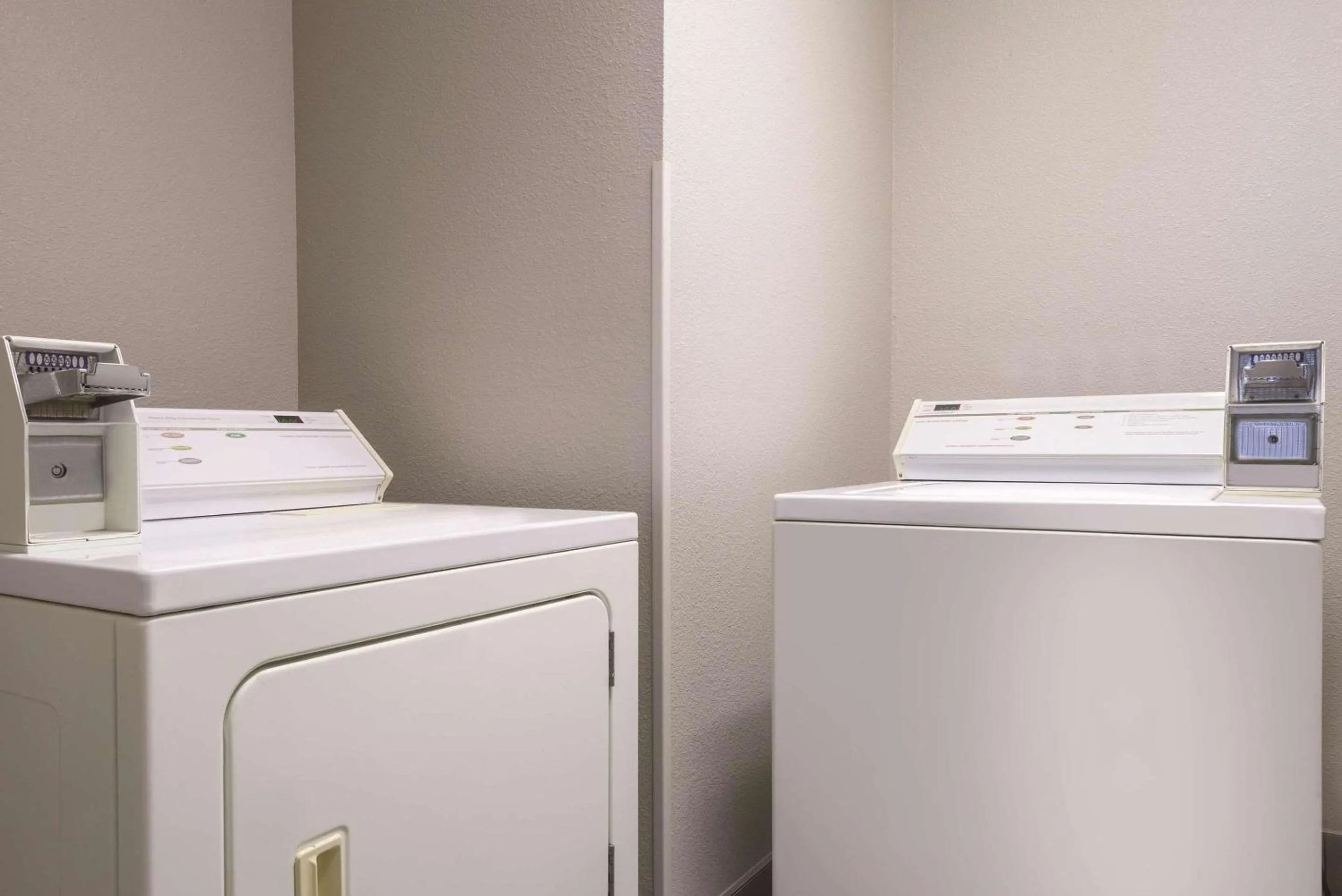 Other in Country Inn & Suites by Radisson, Cedar Falls, IA