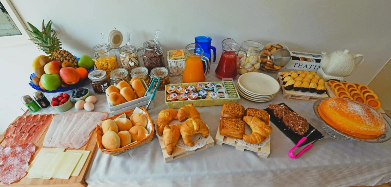 Buffet breakfast in B&B Il Sentiero