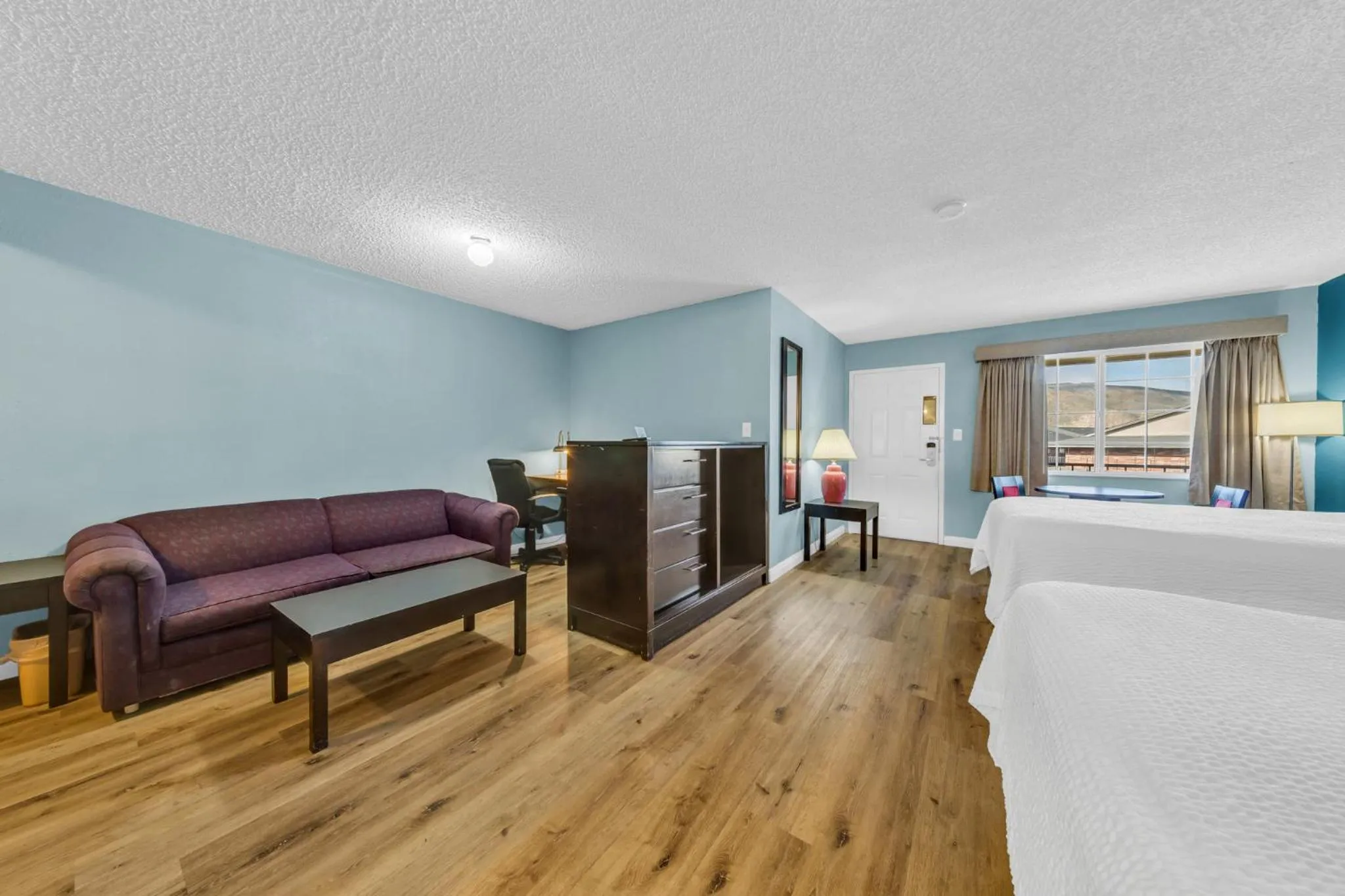 Bed in Days Inn by Wyndham Carson City