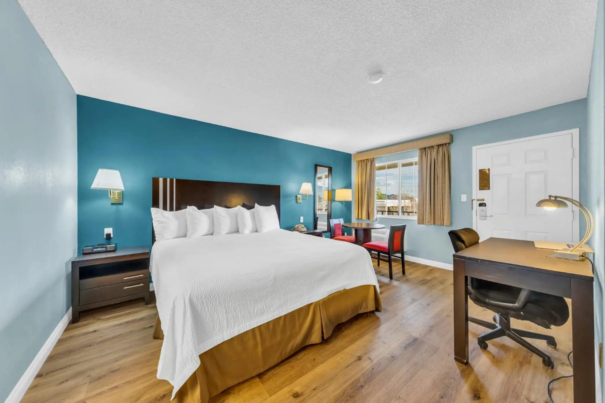 Bedroom, Bed in Days Inn by Wyndham Carson City