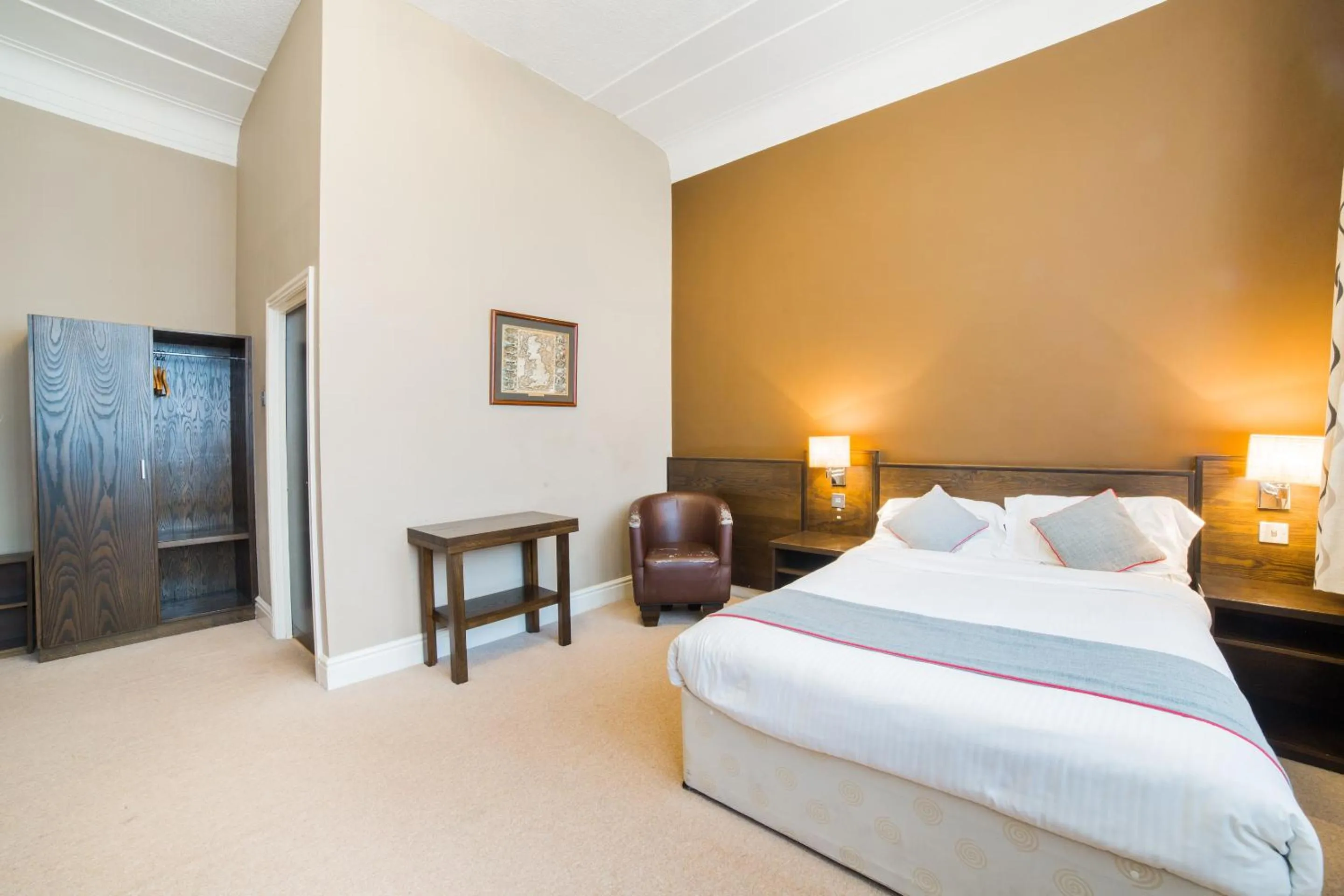 Bedroom in OYO Hotel Majestic